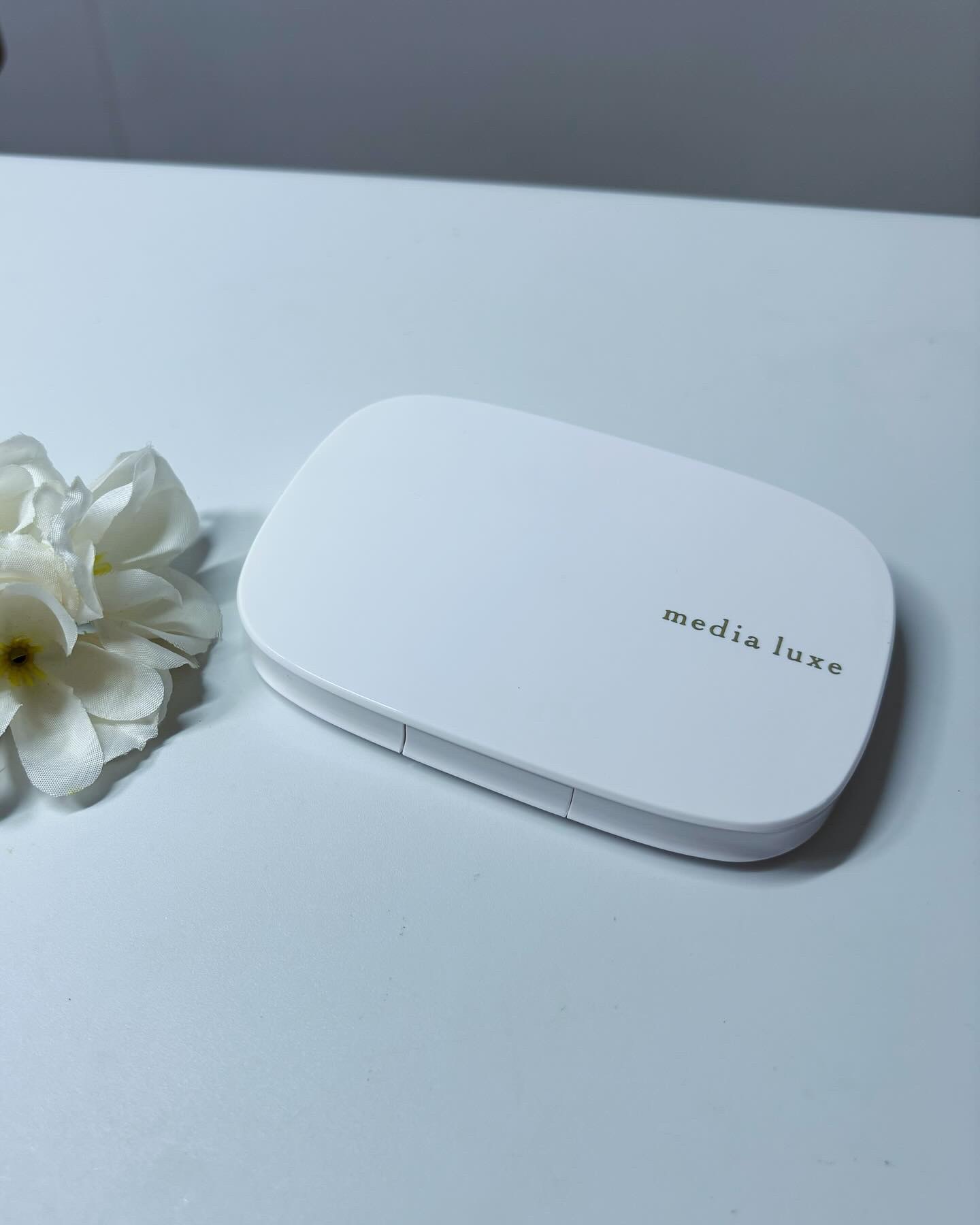 パウダーファンデーション 02 限定セット <スポンジ付き>+専用ケース/media luxe/パウダーファンデーションを使ったクチコミ（2枚目）