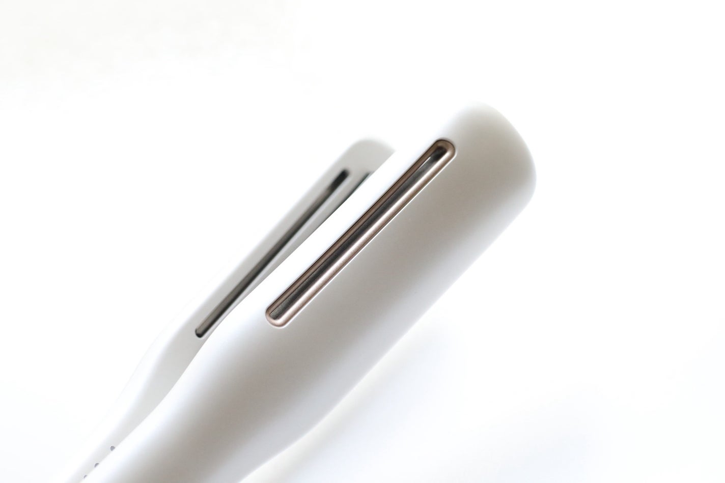 プリヴィレージュ シルクミラーストレート MHS-2410/mod's hair/ストレートアイロンを使ったクチコミ(1枚目)