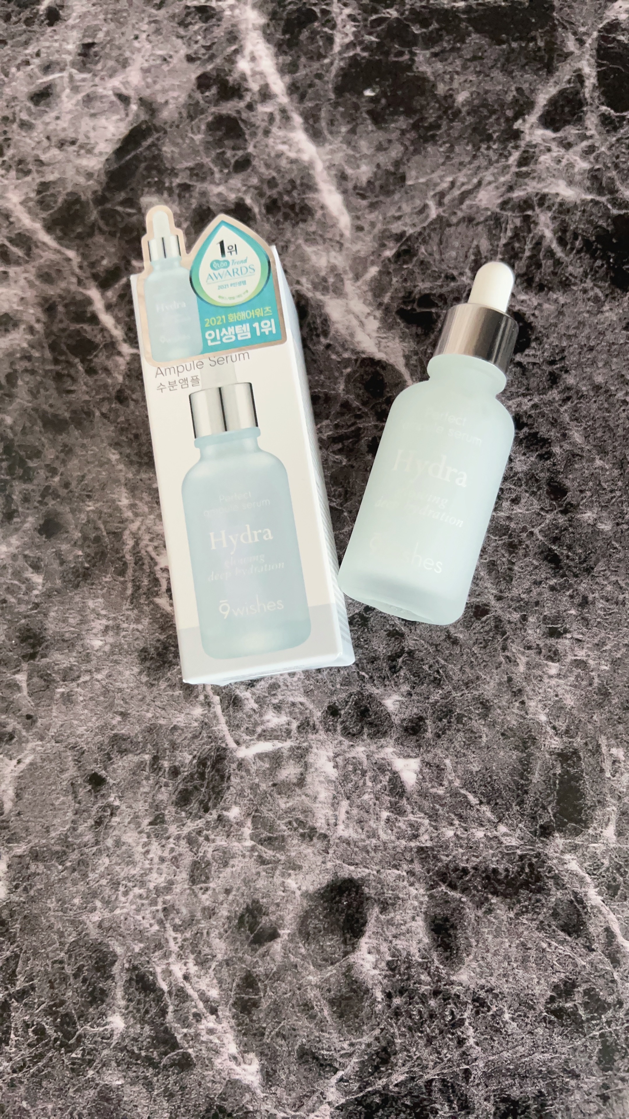 9Wishes パーフェクト アンプル セラム イドラのクチコミ「

🩵ナインウィシス ハイドラアンプル🩵


７２時間潤う肌🥹✨️


累計販売数400万本突.....」（1枚目）