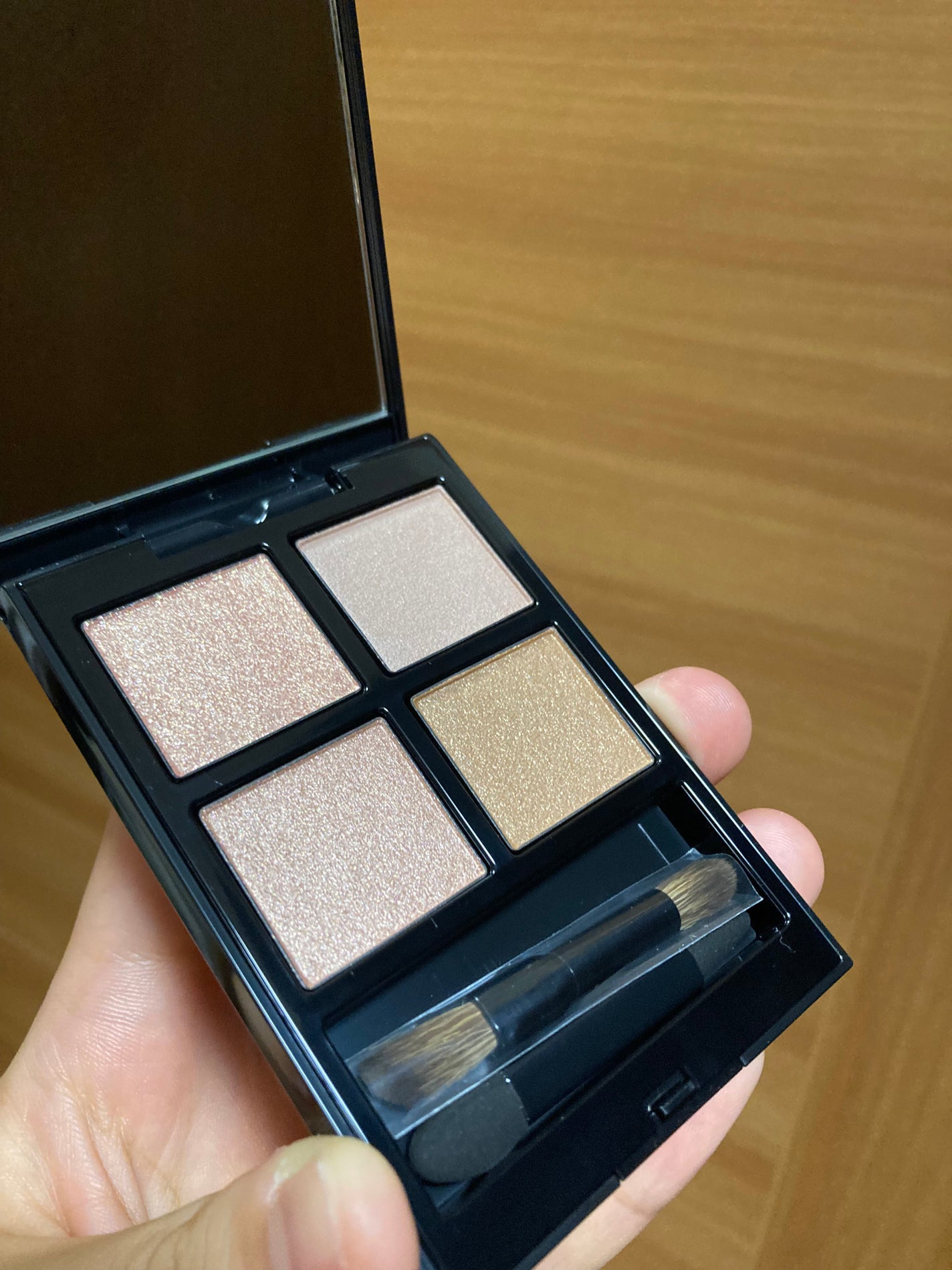 Mai on LIPS 「ADDICTIONザ・アイシャドウパレット001003も持って..」(1枚目)