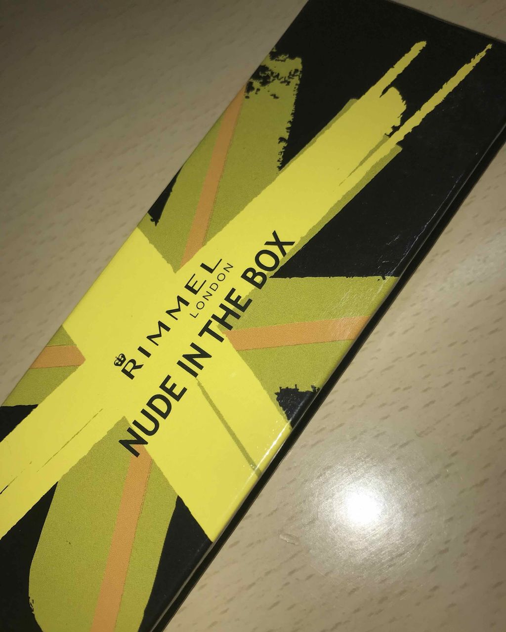 ヌードインザボックス/リンメル ロンドン/アイシャドウパレットを使ったクチコミ（1枚目）