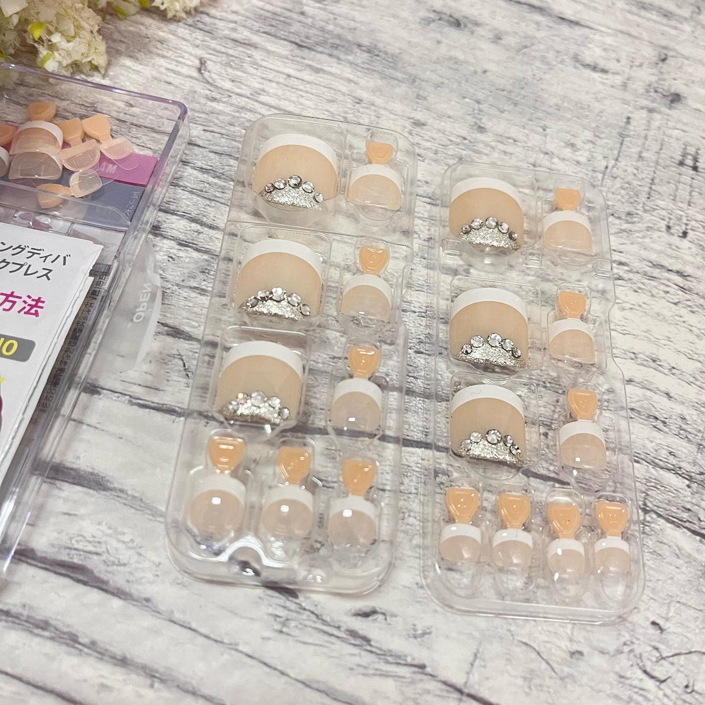 しろこ on LIPS 「貼るだけでOKダッシングディバマジックプレスをお試しです♪貼る..」(2枚目)