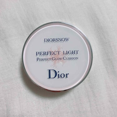Diorスノーパーフェクトライトクッション005

パッケージから使う度に
テンションが上がります！！！
使用感も、肌に馴染み、程よい艶が出て、
とても綺麗！！

中にレフィルも入っていて、
とてもお得