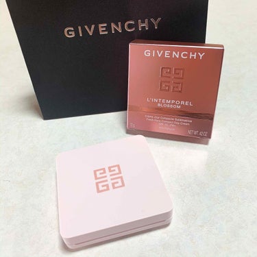 ランタンポレル ブロッサム クリーム コンパクト/GIVENCHY/化粧下地を使ったクチコミ（2枚目）