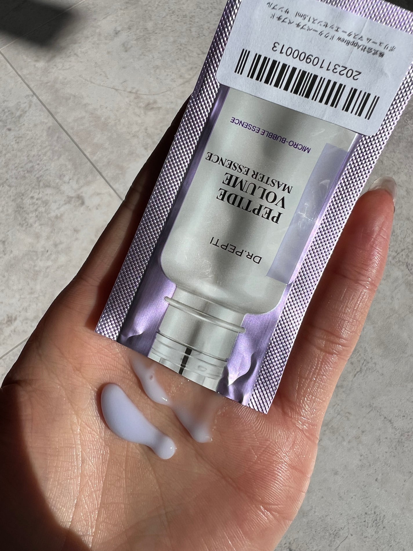 「塗るつけまつげ」ボリュームタイプ/デジャヴュ/マスカラを使ったクチコミ(3枚目)