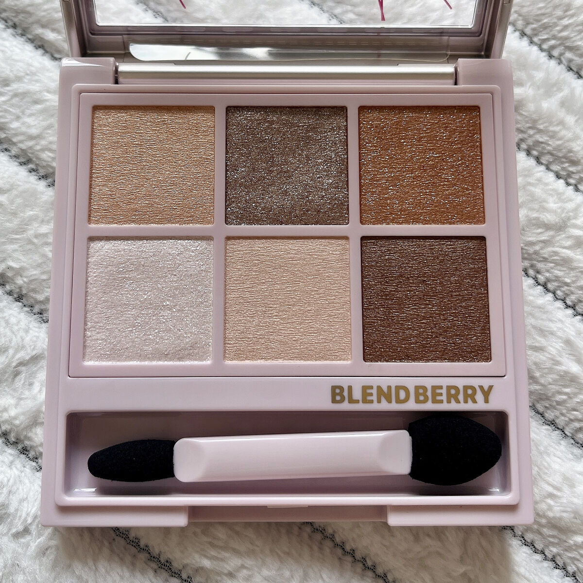 オーラクリエイション/BLEND BERRY/アイシャドウパレットを使ったクチコミ（2枚目）