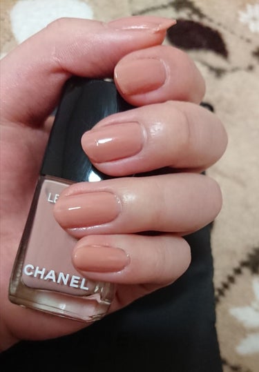 ヴェルニ ロング トゥニュ 521 ローズ カシェ/CHANEL/マニキュアを使ったクチコミ（2枚目）