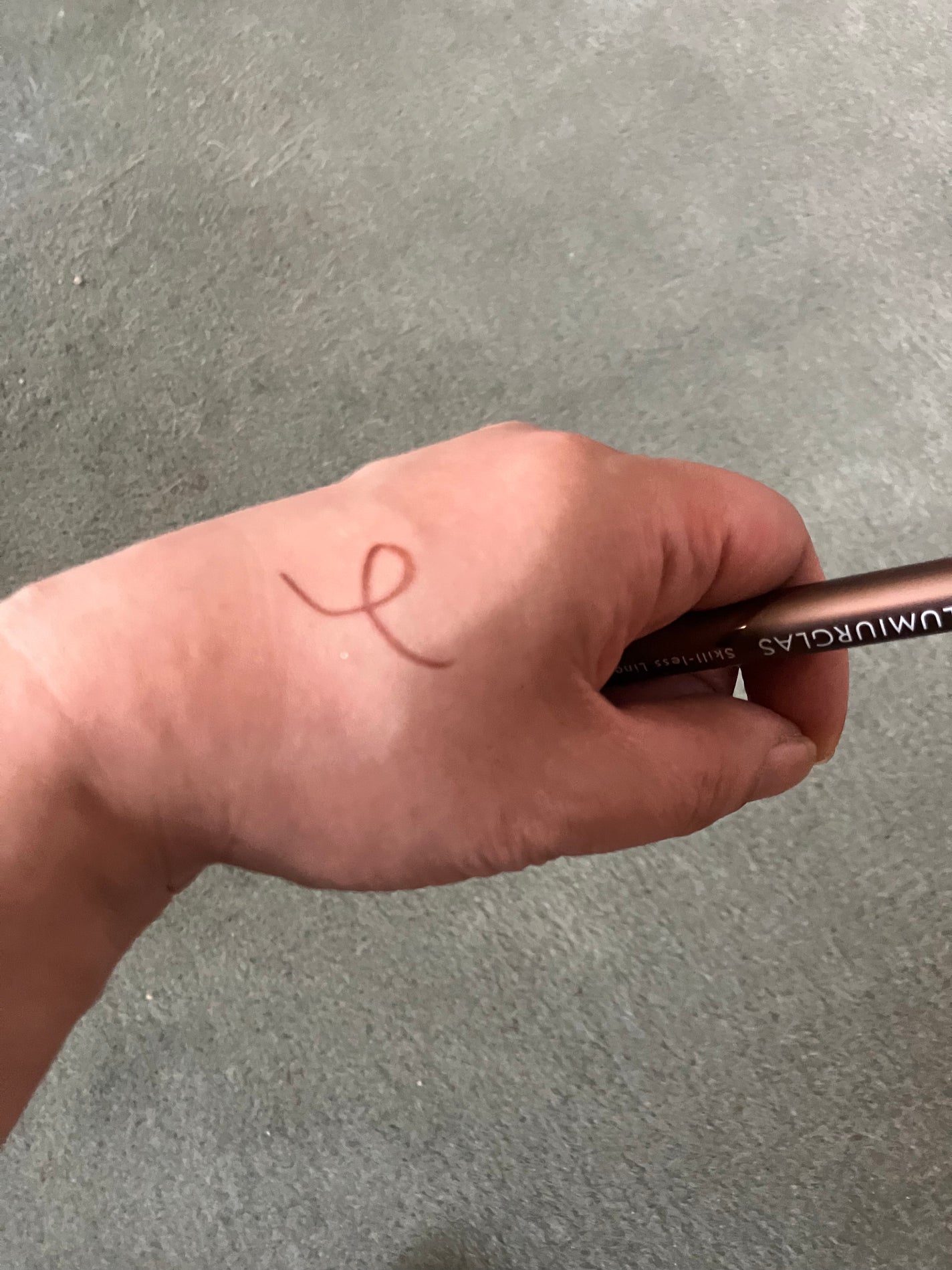 スキルレスライナー/LUMIURGLAS/リキッドアイライナーを使ったクチコミ(3枚目)