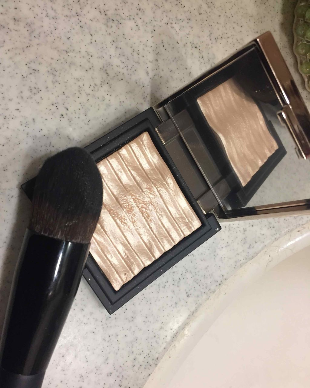 プリズム エアー ハイライター/CLIO/パウダーハイライトを使ったクチコミ（3枚目）