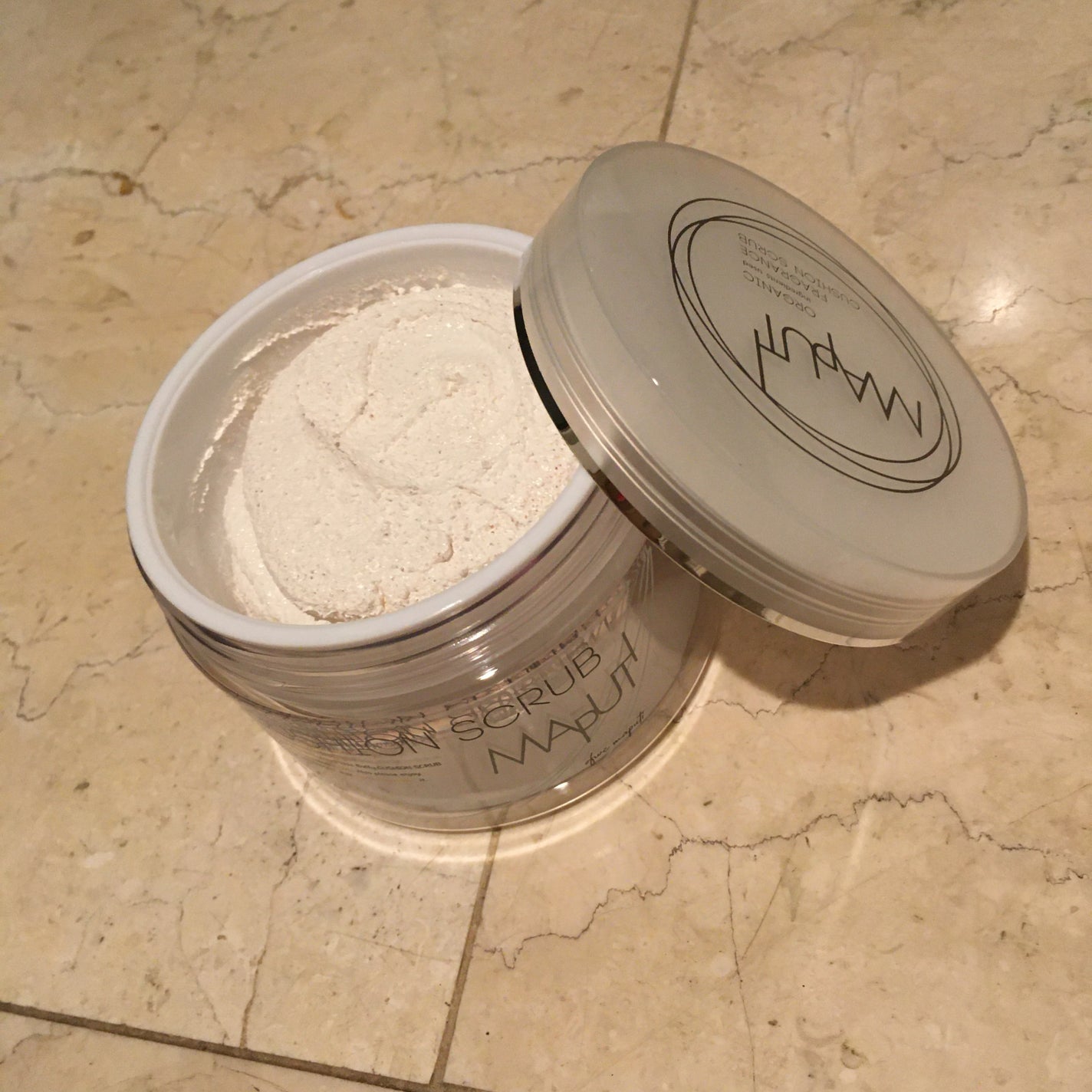 オーガニックフレグランスクッションスクラブ/MAPUTI/スクラブ・ゴマージュを使ったクチコミ(1枚目)