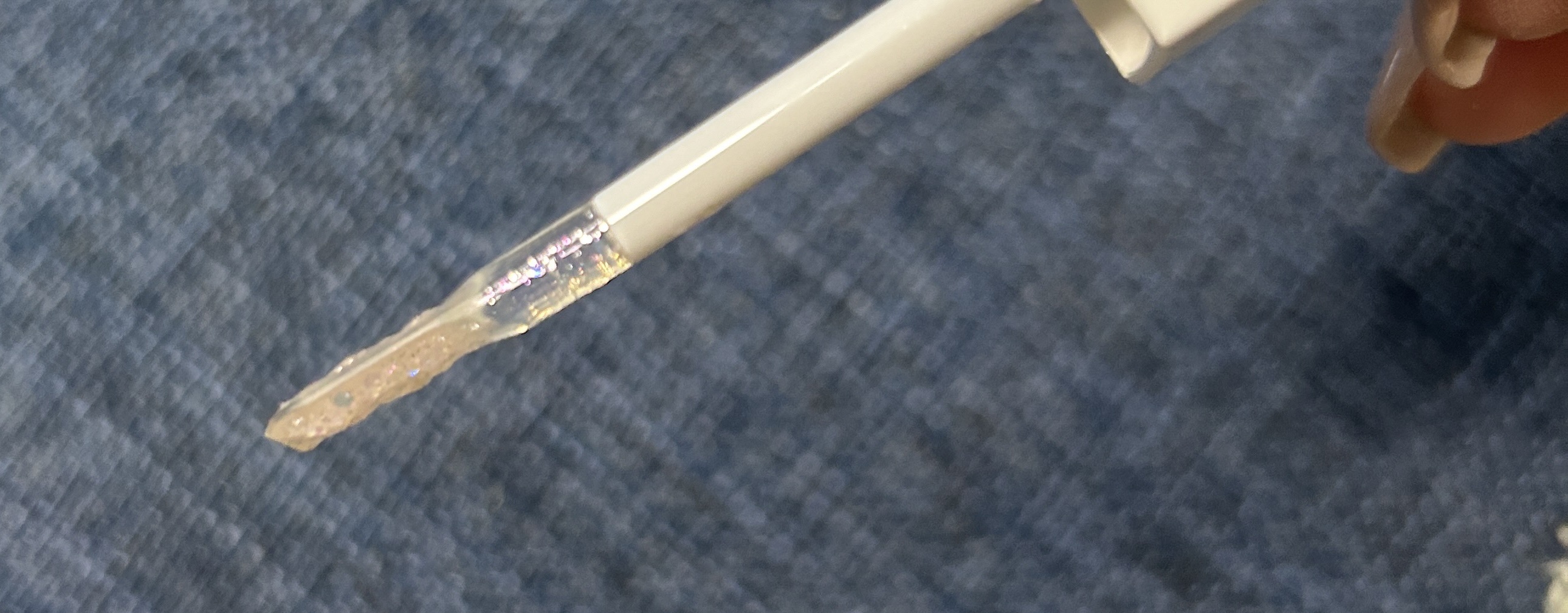 アイドルプリズムグリッター 03 恋する瞬き(ピンク)/chee shu/グリッターを使ったクチコミ（3枚目）