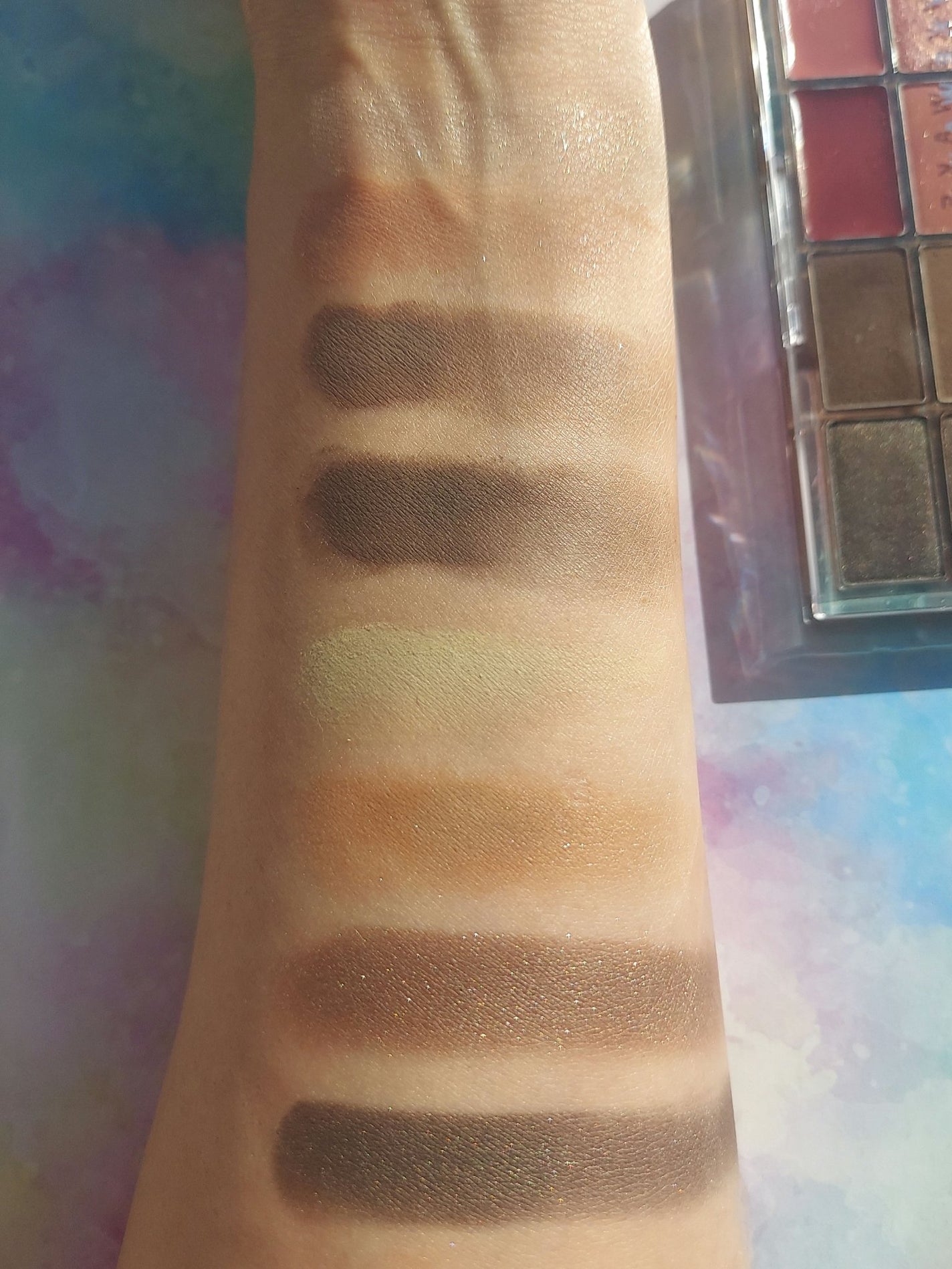 ソフトブラーリングアイパレット/wakemake/アイシャドウパレットを使ったクチコミ(6枚目)