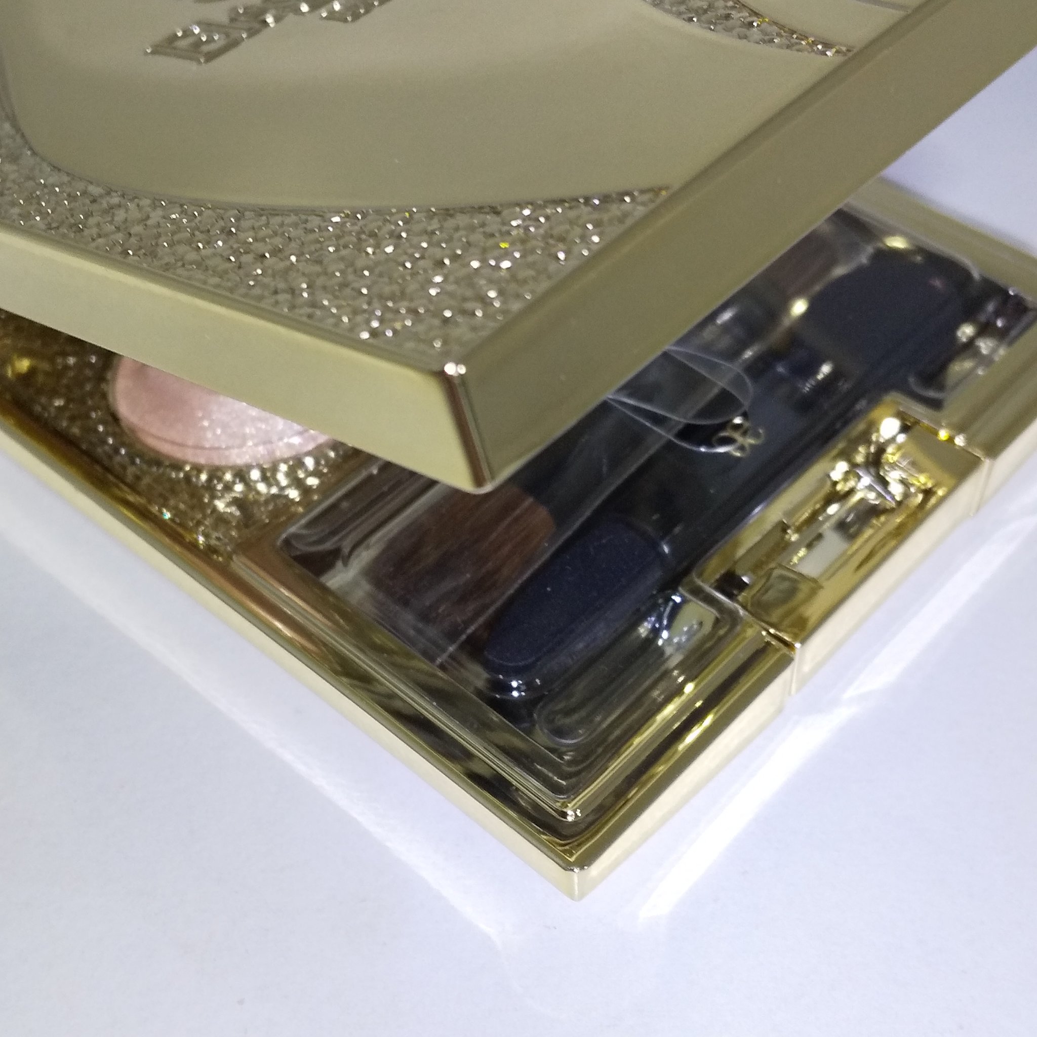 エレガンス コフレ パルボヌール/Elégance/メイクアップキットを使ったクチコミ（2枚目）