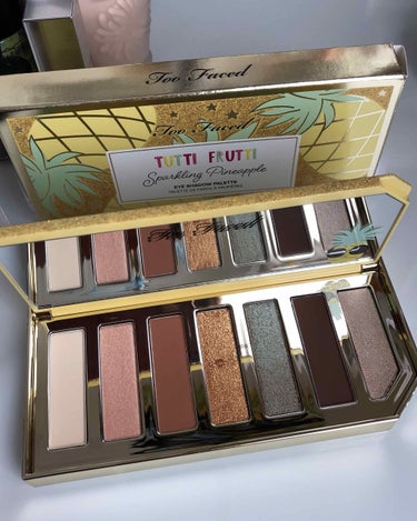 スパークリング パイナップル アイシャドウ パレット/Too Faced/アイシャドウパレットを使ったクチコミ（3枚目）