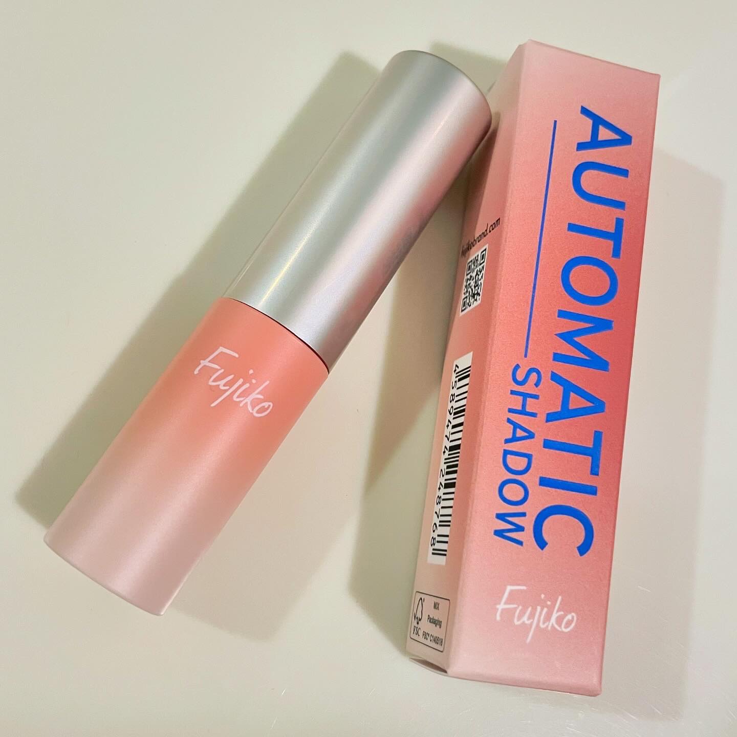 Fujiko オートマチックシャドウのクチコミ「＼旬のミュートメイクなオススメ／

これ1本でアイメイク完了‼️
Fujikoオートマチックシ.....」（3枚目）