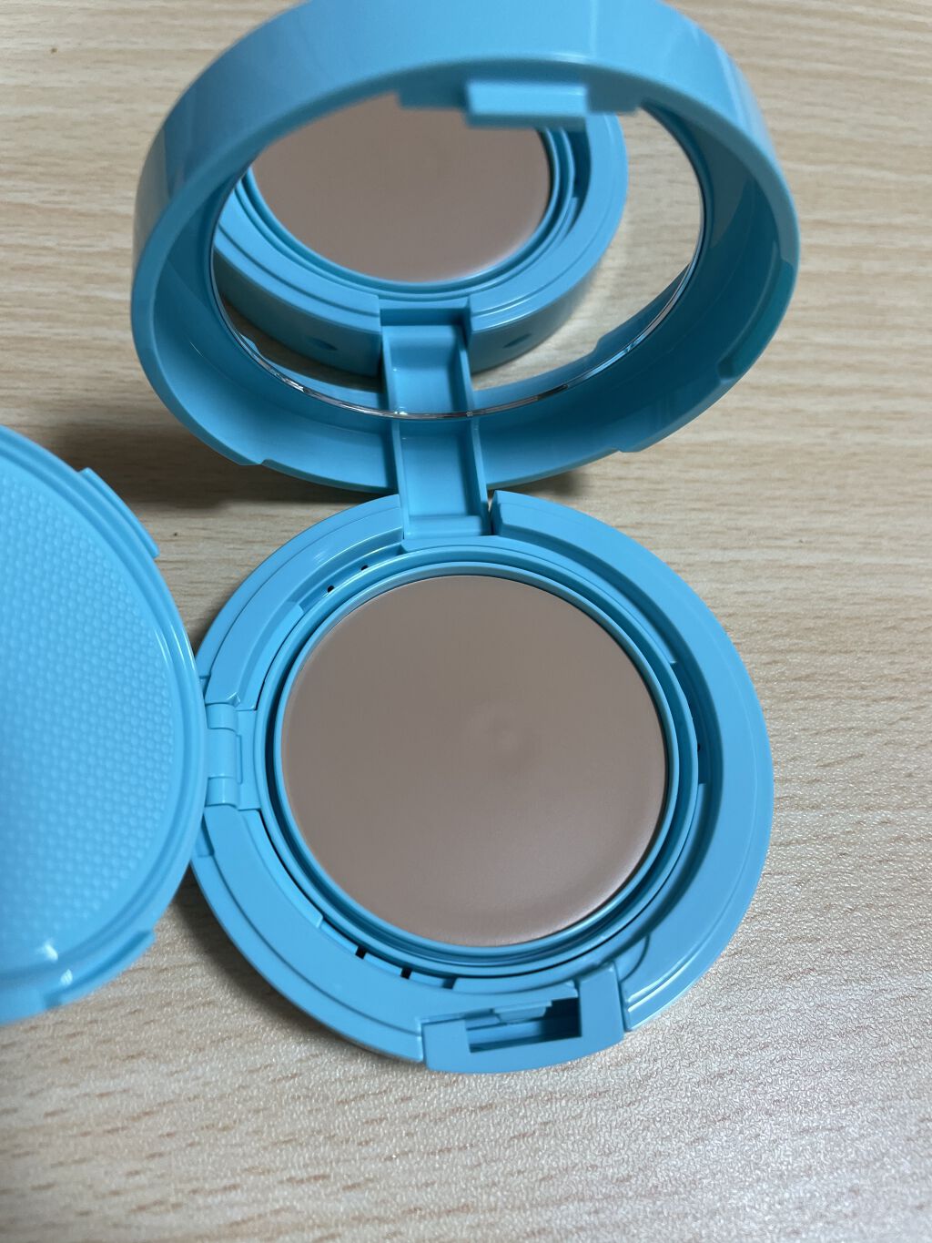 カバーステイＷＰファンデーションＵＶ 02（オークル-C相当）/コフレドール/パウダーファンデーションを使ったクチコミ（3枚目）