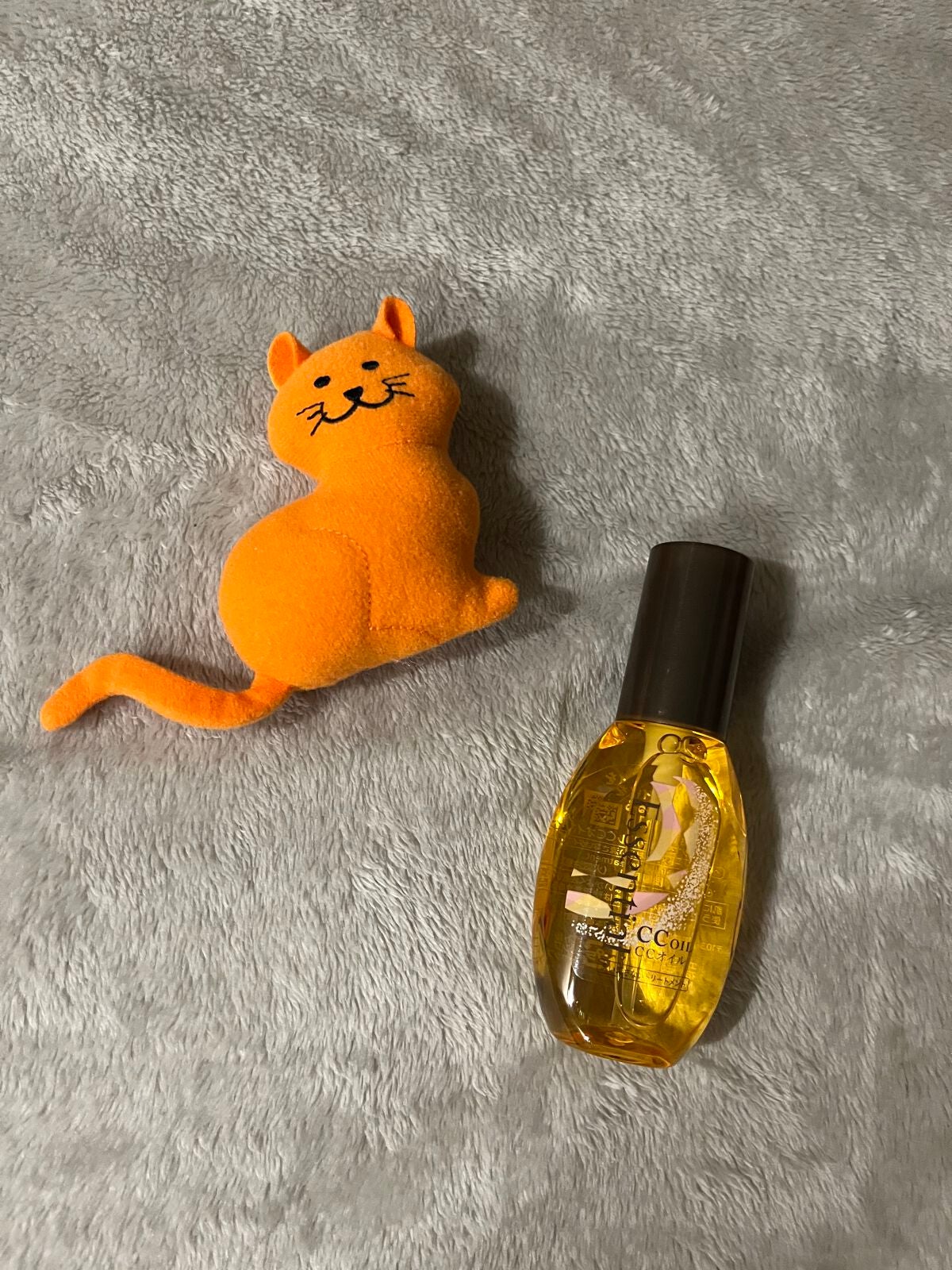 CCオイル/エッセンシャル/ヘアオイルを使ったクチコミ(2枚目)