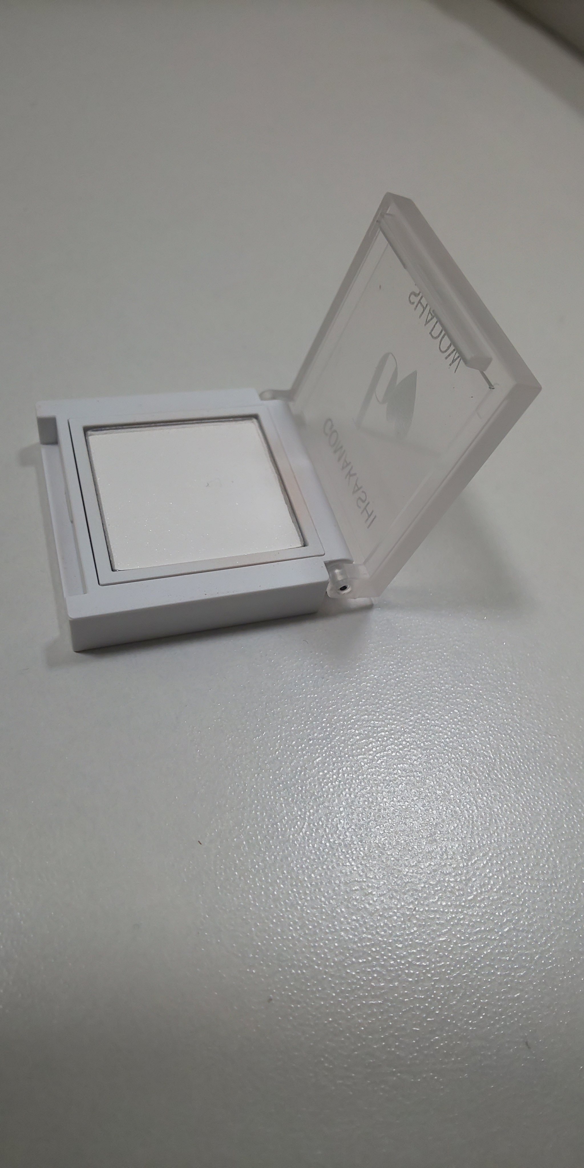 ごまかしシャドウ 03 フィルタークリア/b idol/アイシャドウパレットを使ったクチコミ（3枚目）