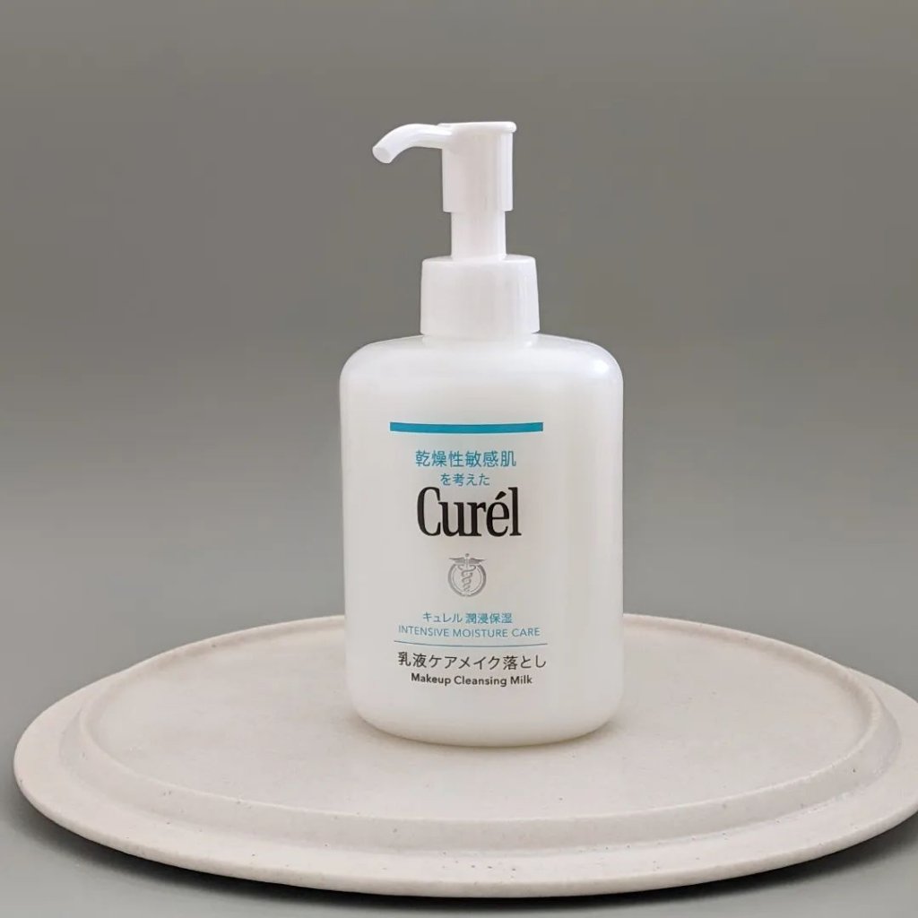 キュレル 潤浸保湿 乳液ケアメイク落とし/キュレル/ミルククレンジングを使ったクチコミ（1枚目）
