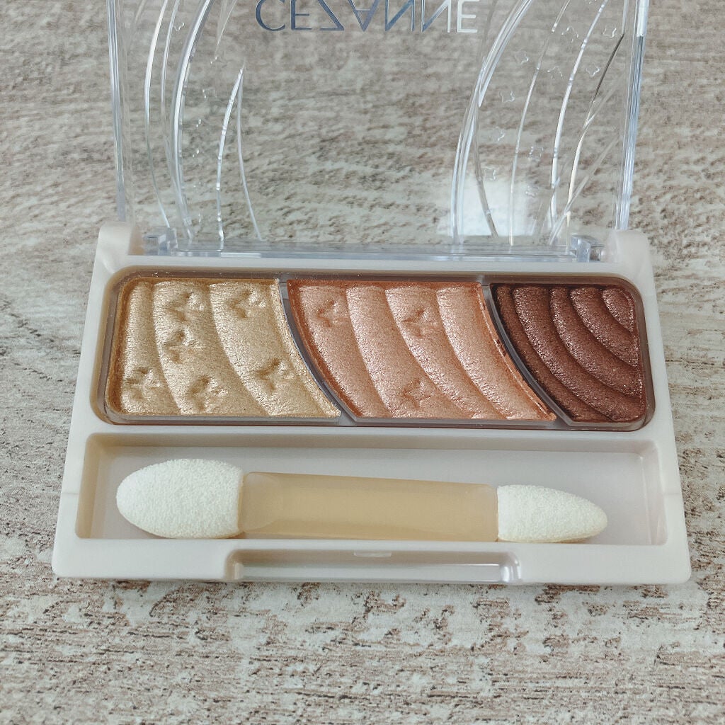 トーンアップアイシャドウ/CEZANNE/アイシャドウパレットを使ったクチコミ(2枚目)