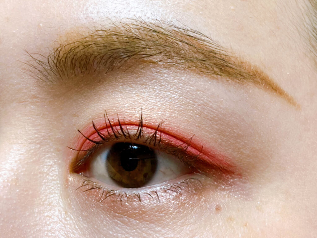 キラキラ アイシャドウ/ETUDE/スティックアイシャドウを使ったクチコミ（3枚目）