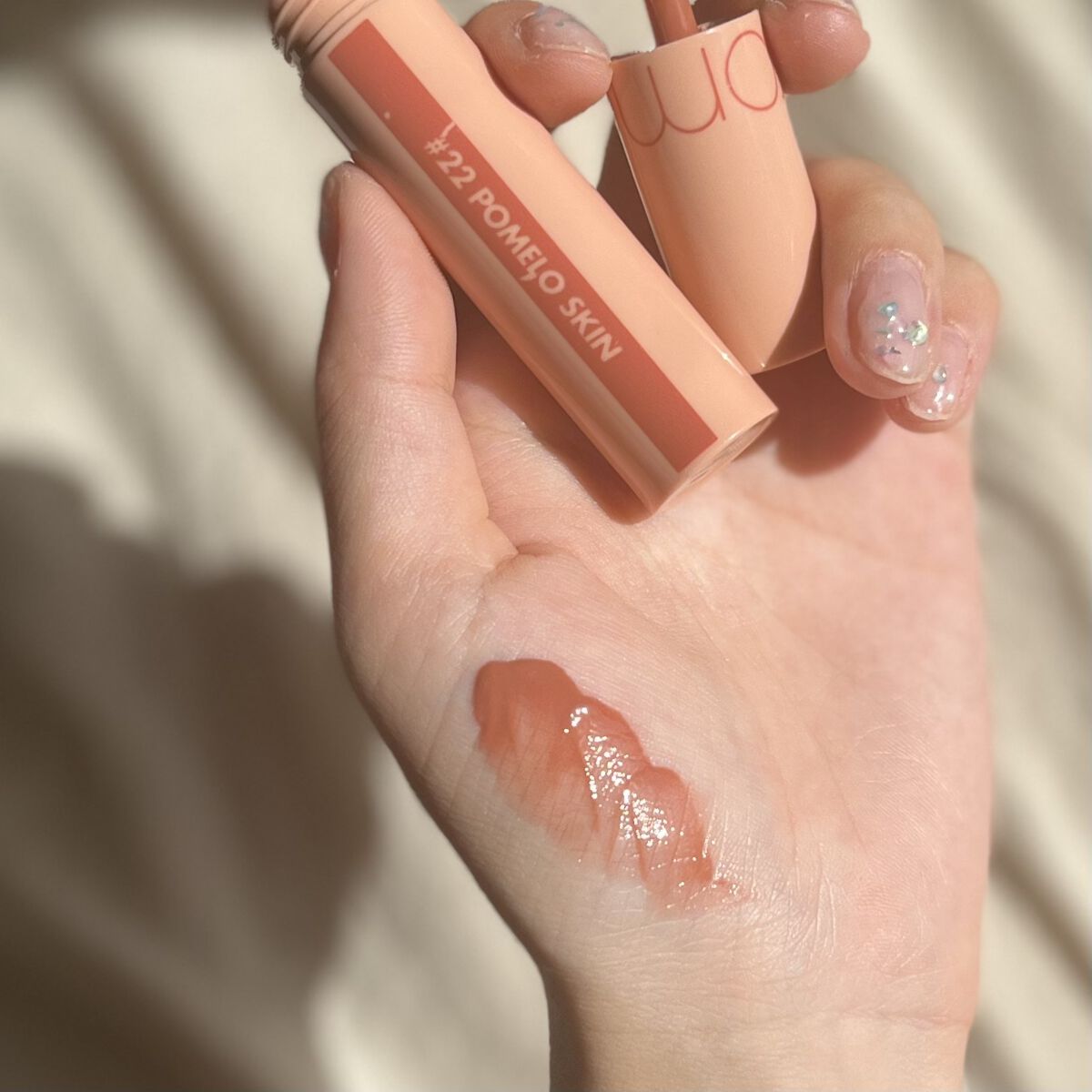 ジューシーラスティングティント/rom&nd/リップティントを使ったクチコミ（3枚目）