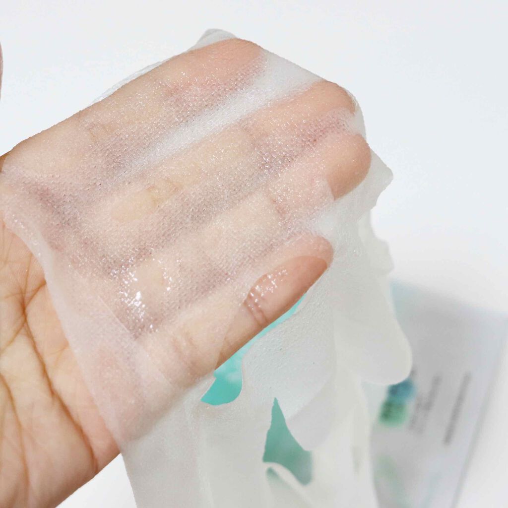 メ グ ミ on LIPS 「ミノンアミノモイストすべすべしっとり肌マスク22mL×4枚¥1..」(2枚目)