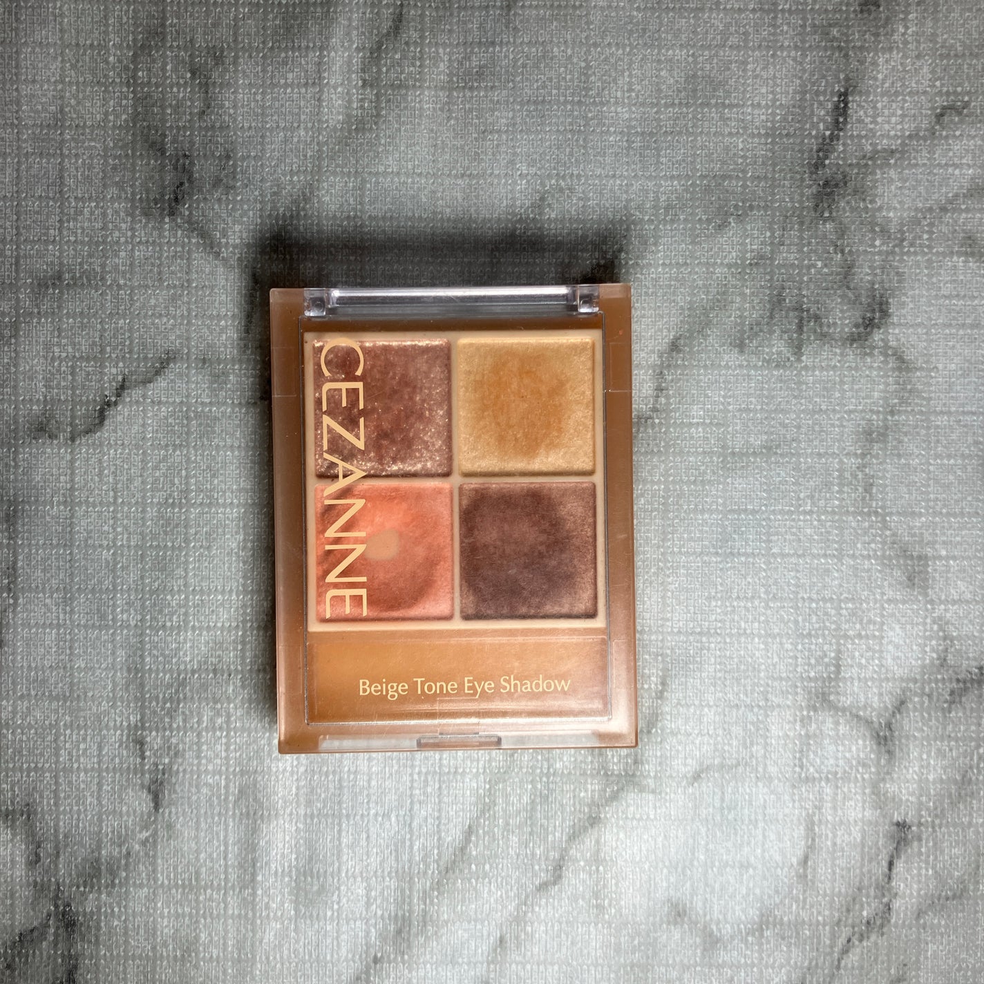ベージュトーンアイシャドウ/CEZANNE/アイシャドウパレットを使ったクチコミ(1枚目)