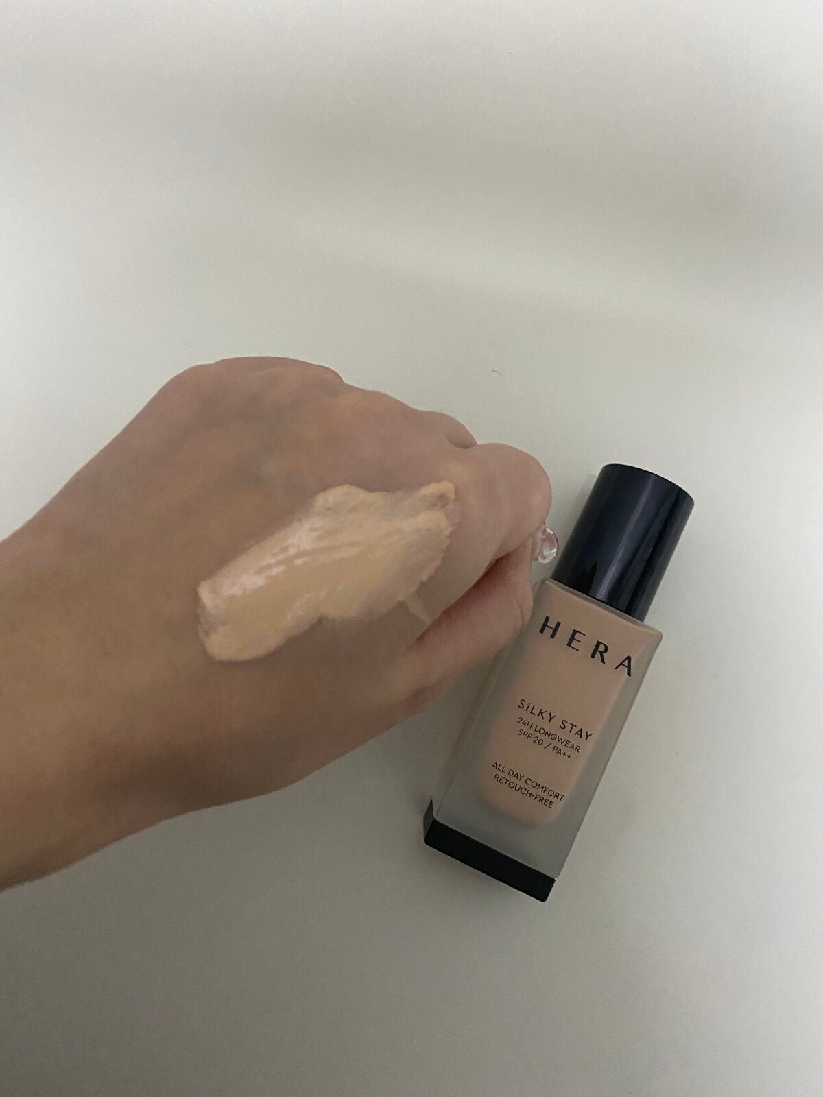 シルキーステイファンデーション/HERA/リキッドファンデーションを使ったクチコミ(2枚目)