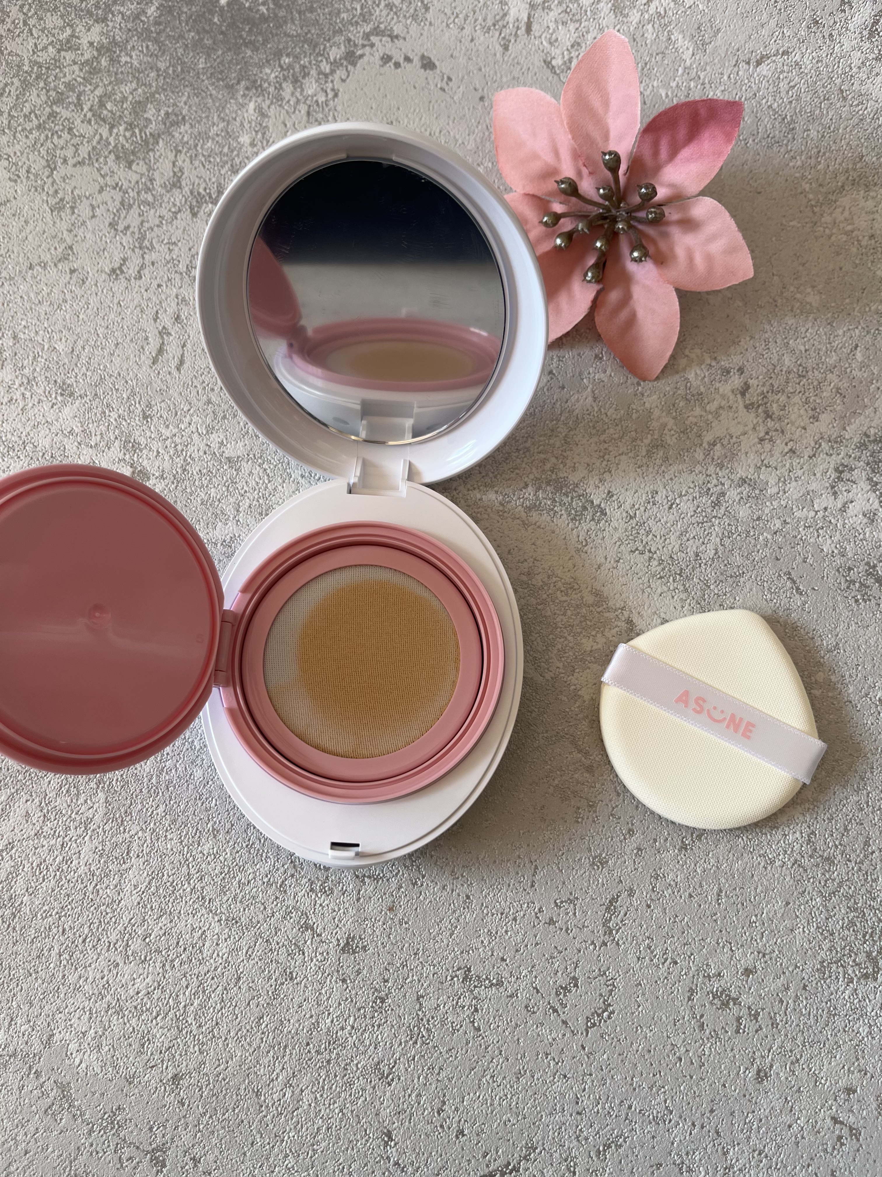 デューイーメッシュファンデーション/ASUNE /クッションファンデーションを使ったクチコミ（3枚目）