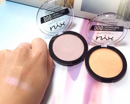 デュオクロマティック イルミネイティング パウダー/NYX Professional Makeup/パウダーハイライトを使ったクチコミ(2枚目)