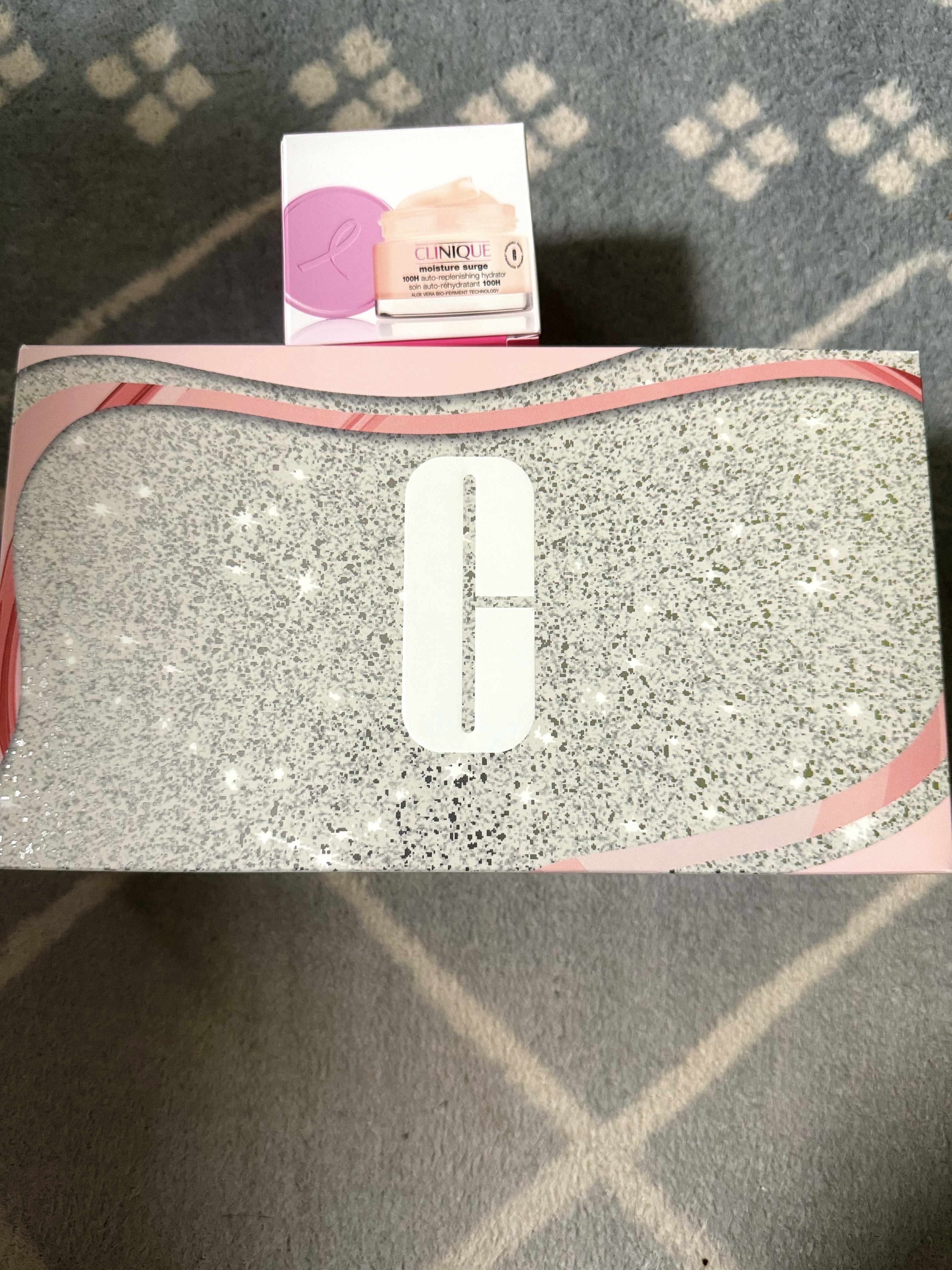 モイスチャー サージ ジェルクリーム 100H 50ml/CLINIQUE/フェイスクリームを使ったクチコミ（2枚目）