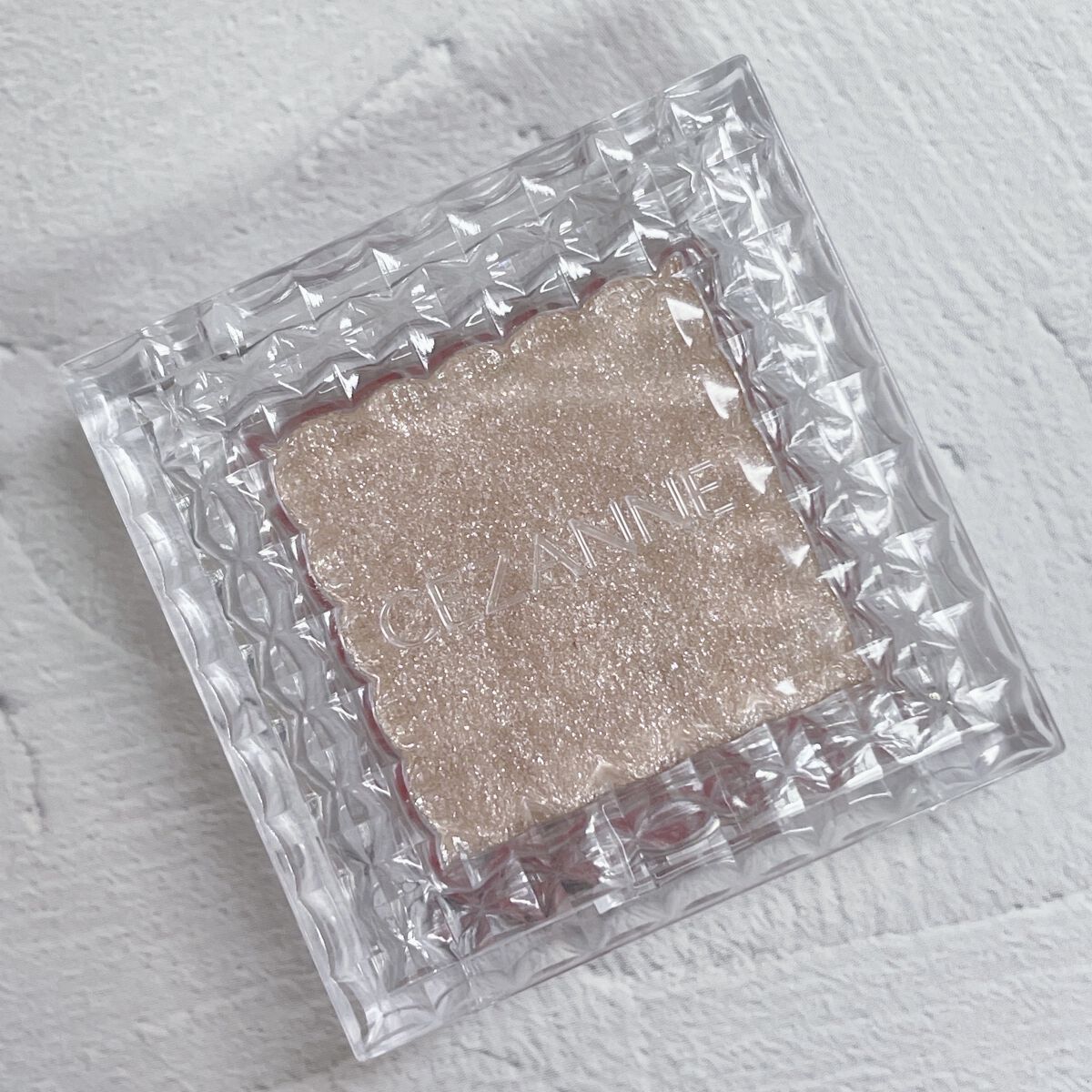 シングルカラーアイシャドウ/CEZANNE/単色アイシャドウを使ったクチコミ（2枚目）