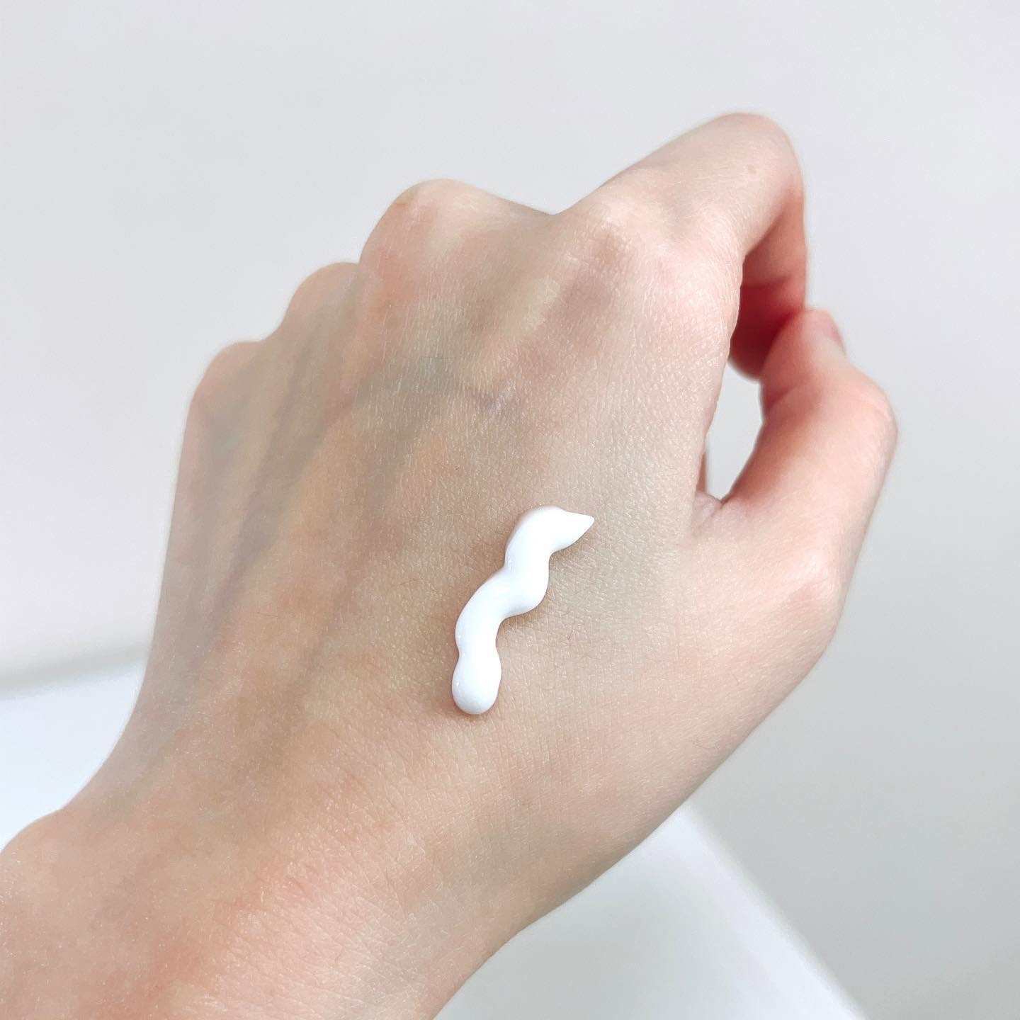 LPT Keratin パフュームヘアエッセンス Blooming Rose/Daleaf/ヘアミルクを使ったクチコミ（2枚目）