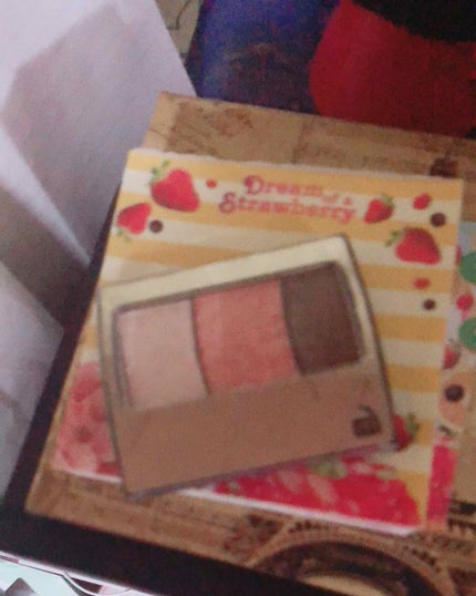 グラデカラーアイシャドウ/media/アイシャドウパレットを使ったクチコミ(1枚目)