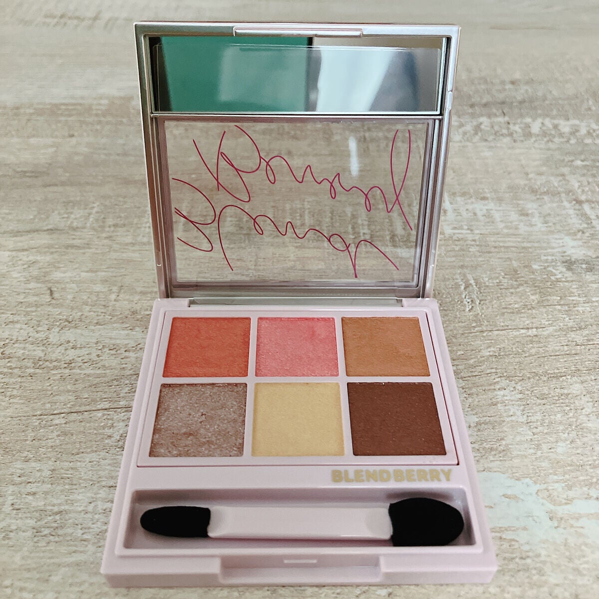 オーラクリエイション/BLEND BERRY/アイシャドウパレットを使ったクチコミ(5枚目)
