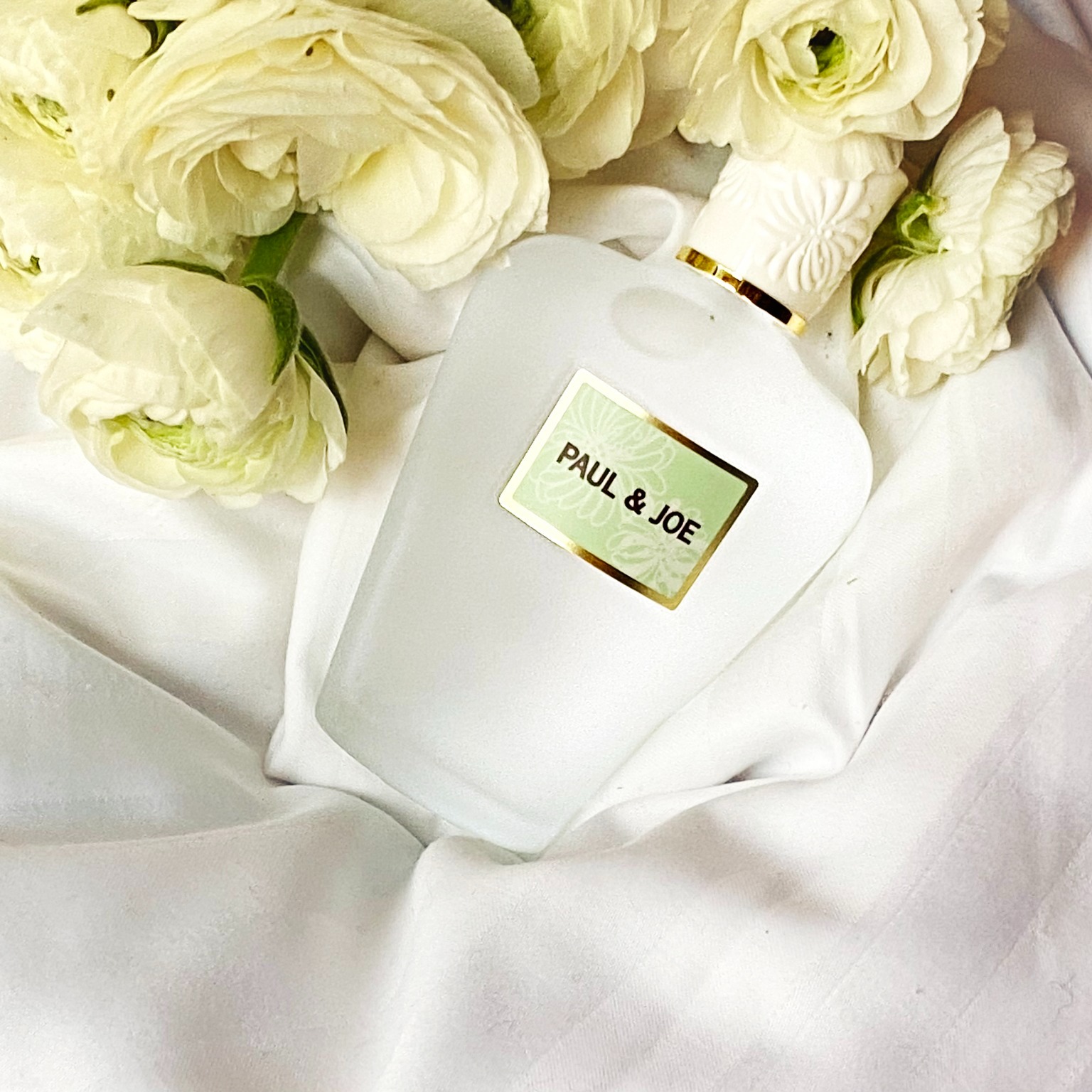 リフレッシング ミスト 02 APPLE CARAMELIZED/PAUL & JOE BEAUTE/ボディローションを使ったクチコミ（3枚目）