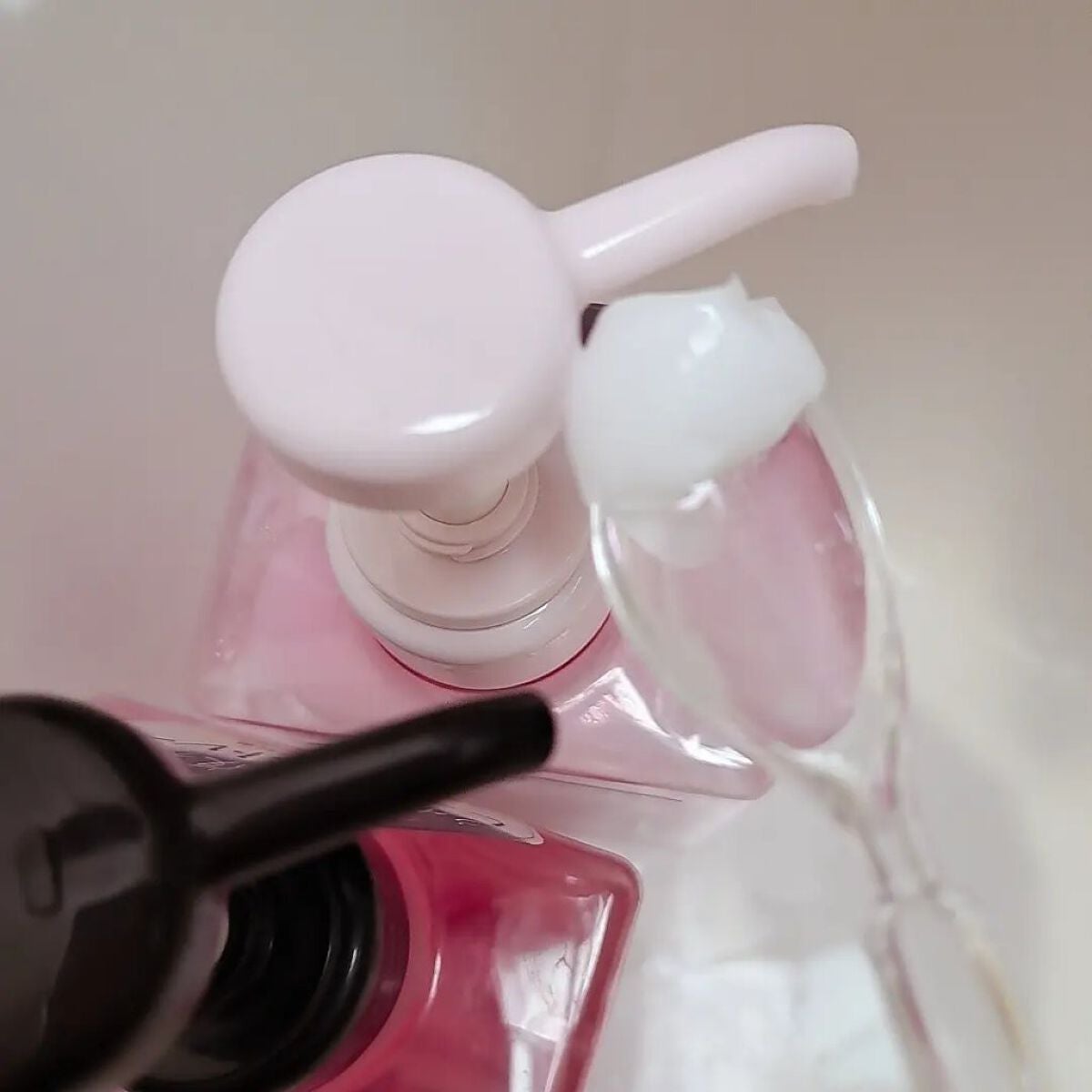 リラックス ミッドナイトリペア シャンプー/ヘアトリートメント (ストレート&リッチ)/Je l'aime/市販シャンプーを使ったクチコミ(4枚目)