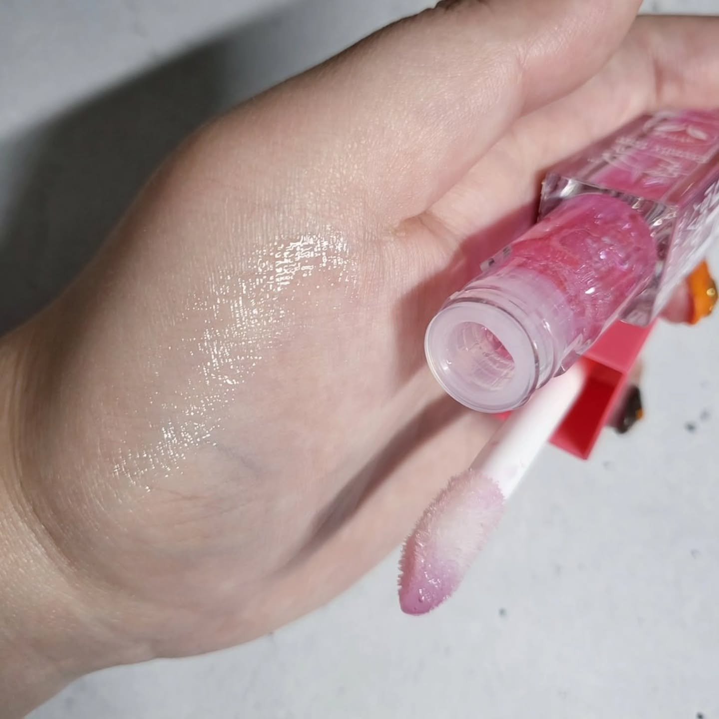 オーマイグロス リップオイル/リンメル ロンドン/リップグロスを使ったクチコミ（2枚目）