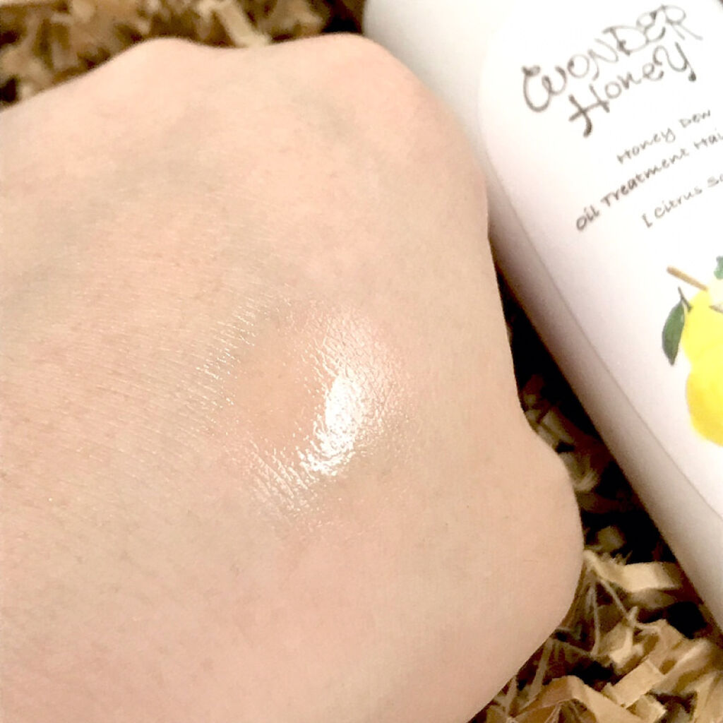 ワンダーハニー 艶つや髪の香るオイルトリートメント/VECUA Honey/ヘアオイルを使ったクチコミ（3枚目）