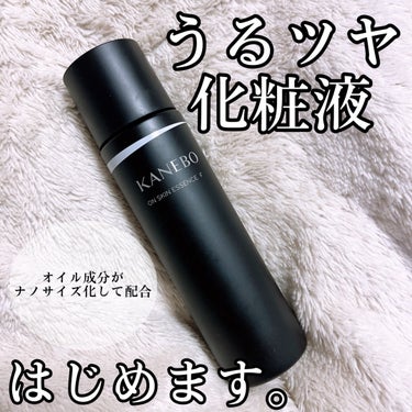 KANEBO　カネボウ オン スキン エッセンス F

今年の初買いコスメはKANEBOの化粧液。
ちょうど愛用していた化粧水が切れたので、
KANEBOカウンターでおすすめしてもらったカネボウ オン 