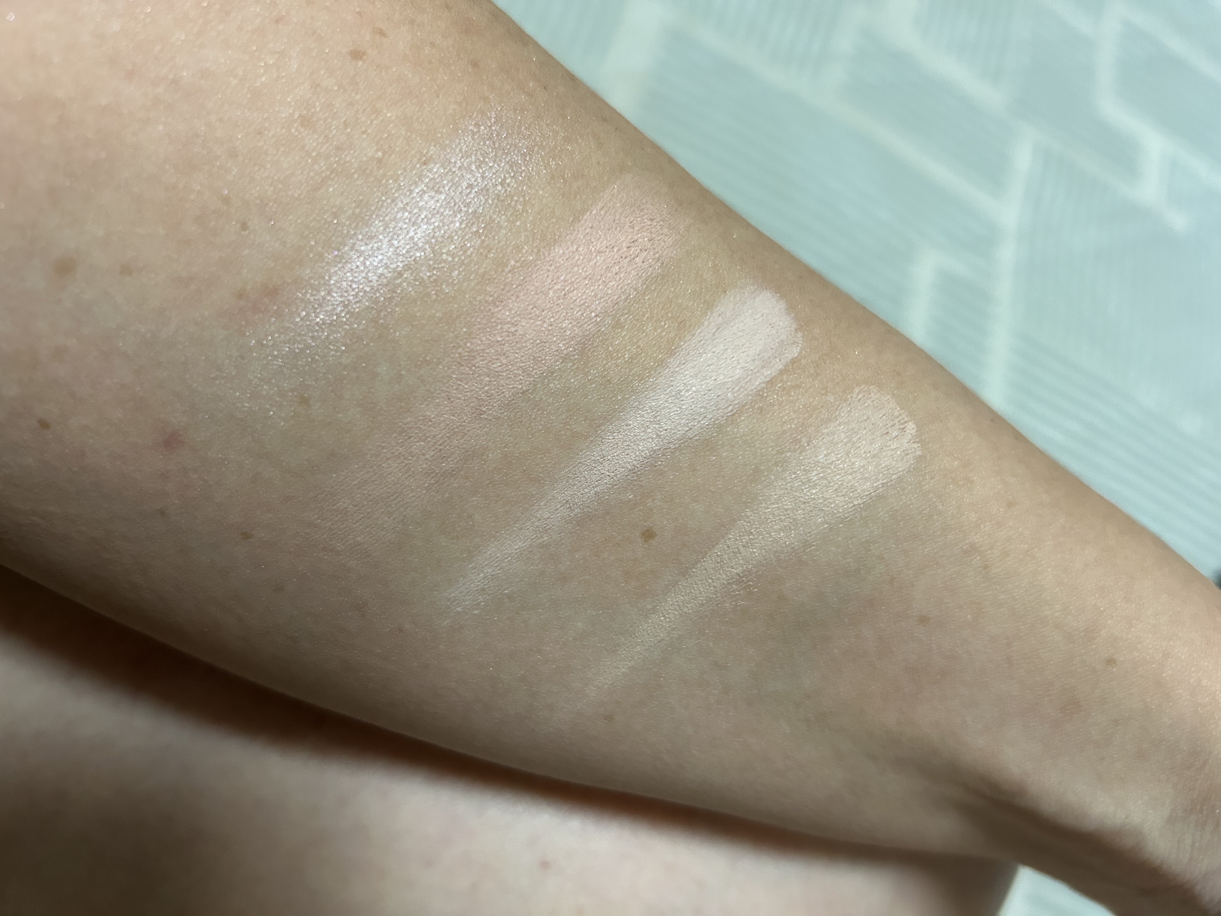 トーンアップ＆カバー コンシーラーパレット 01ピンクベージュ/Kirei&co./パレットコンシーラーを使ったクチコミ（2枚目）