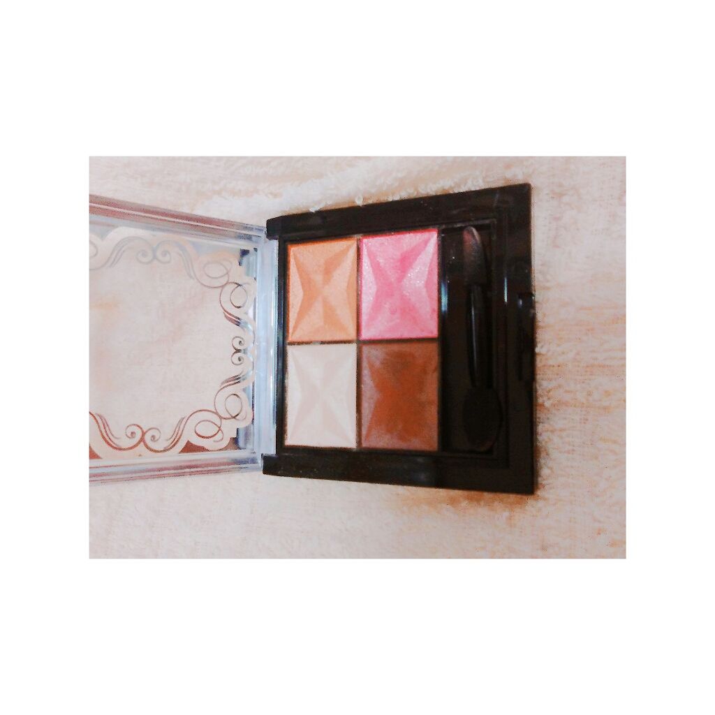 カラフルアイシャドウ/DAISO/アイシャドウパレットを使ったクチコミ(2枚目)