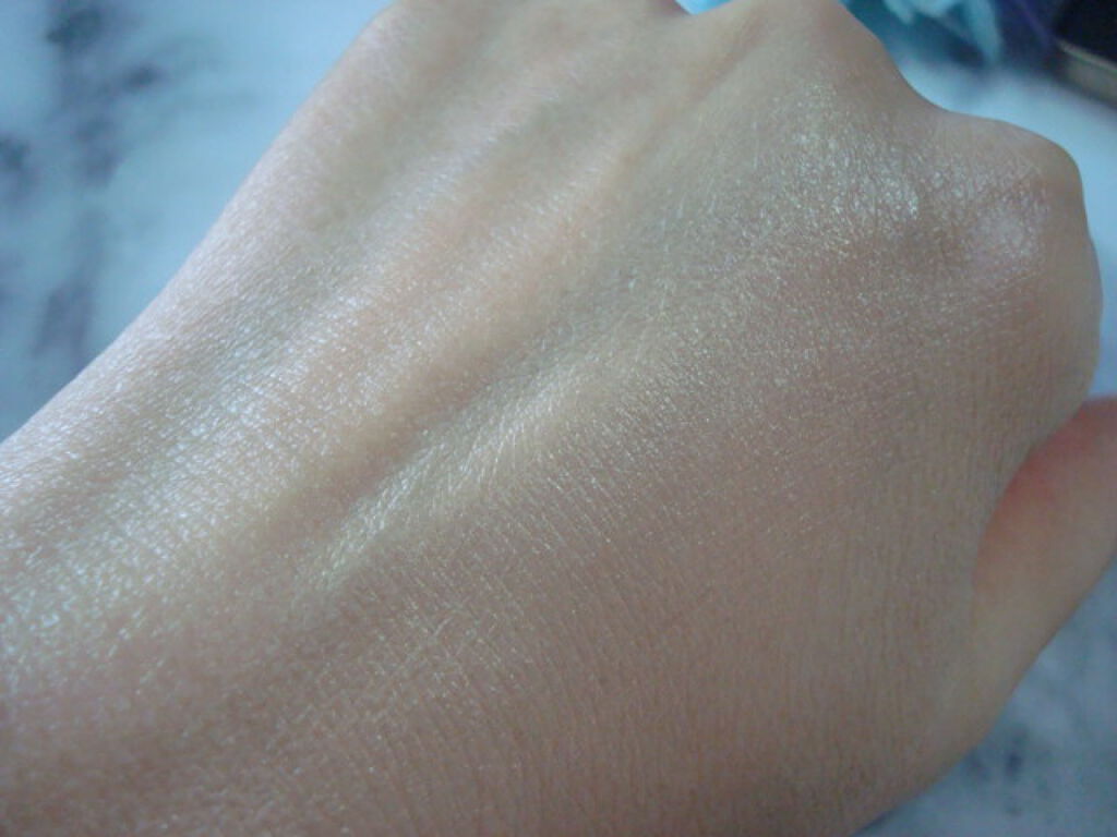 クレ・ド・ポー ボーテ タンフリュイドエクラ ナチュレル/クレ・ド・ポー ボーテ/リキッドファンデーションを使ったクチコミ（2枚目）