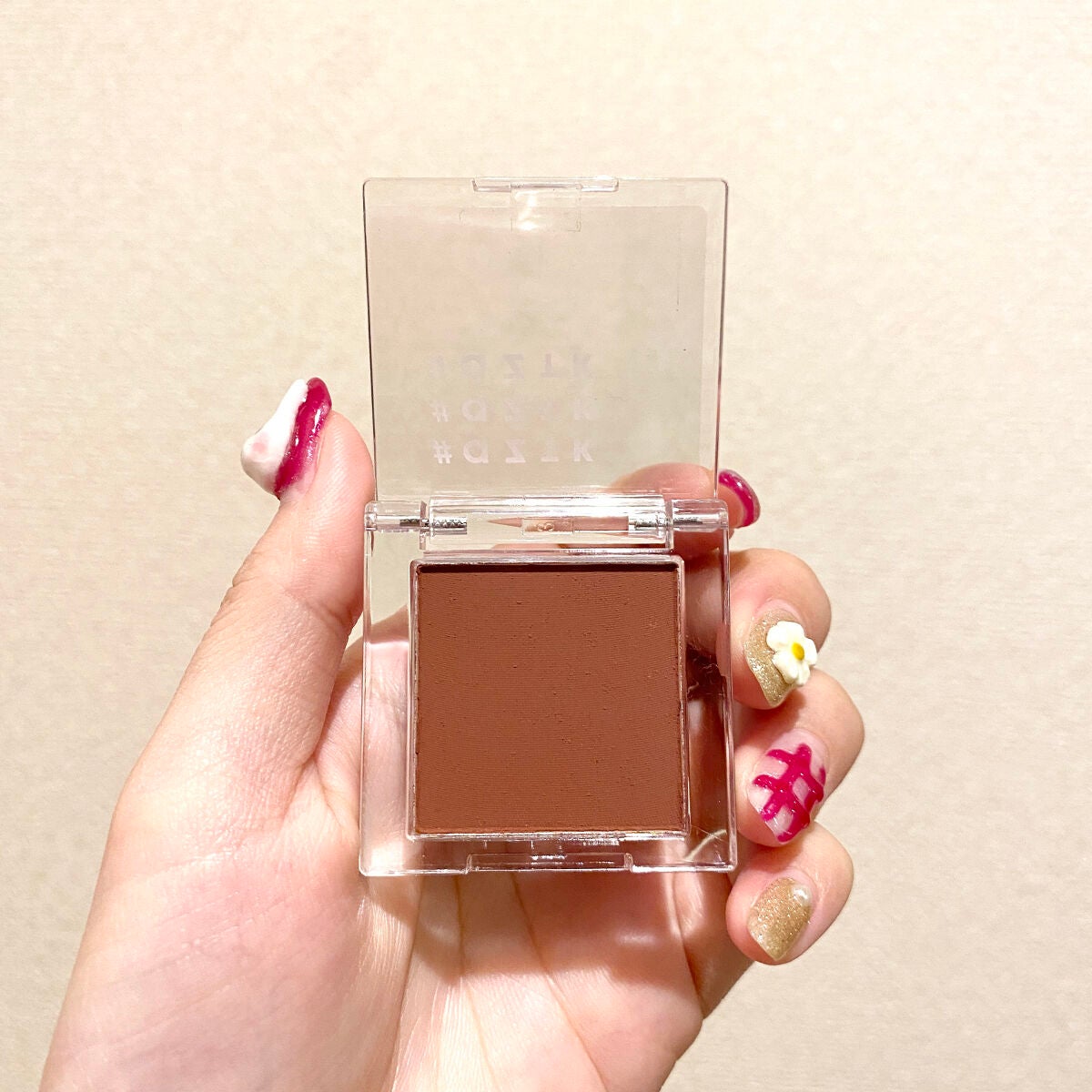 シングルアイシャドウ/aZTK/単色アイシャドウを使ったクチコミ(3枚目)