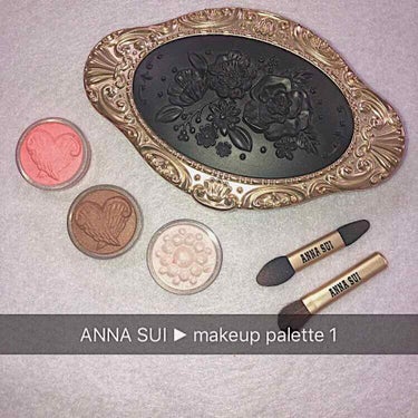 ＿＿＿❤︎＿＿❤︎＿＿❤︎＿＿❤︎＿＿＿

「 ANNA SUI ▶︎ makeup palette 1 」
1番A300  -  2番A500  -  3番P001
自分好みの色を選べるアイシャドーで