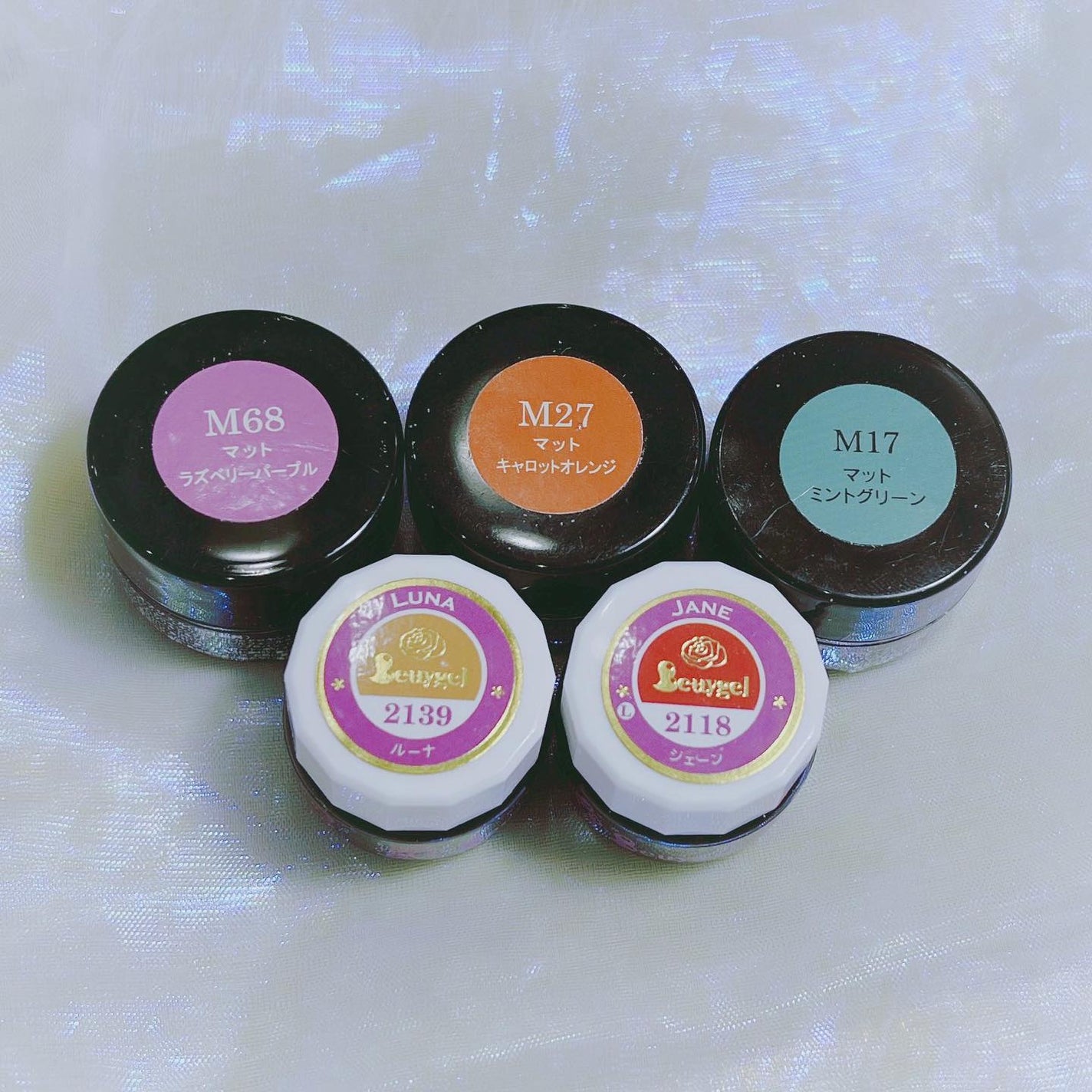 なかやまちえこ on LIPS 「オーロラ🪄✨⠀⠀施術は @aby_sharenail。⠀#na..」(3枚目)