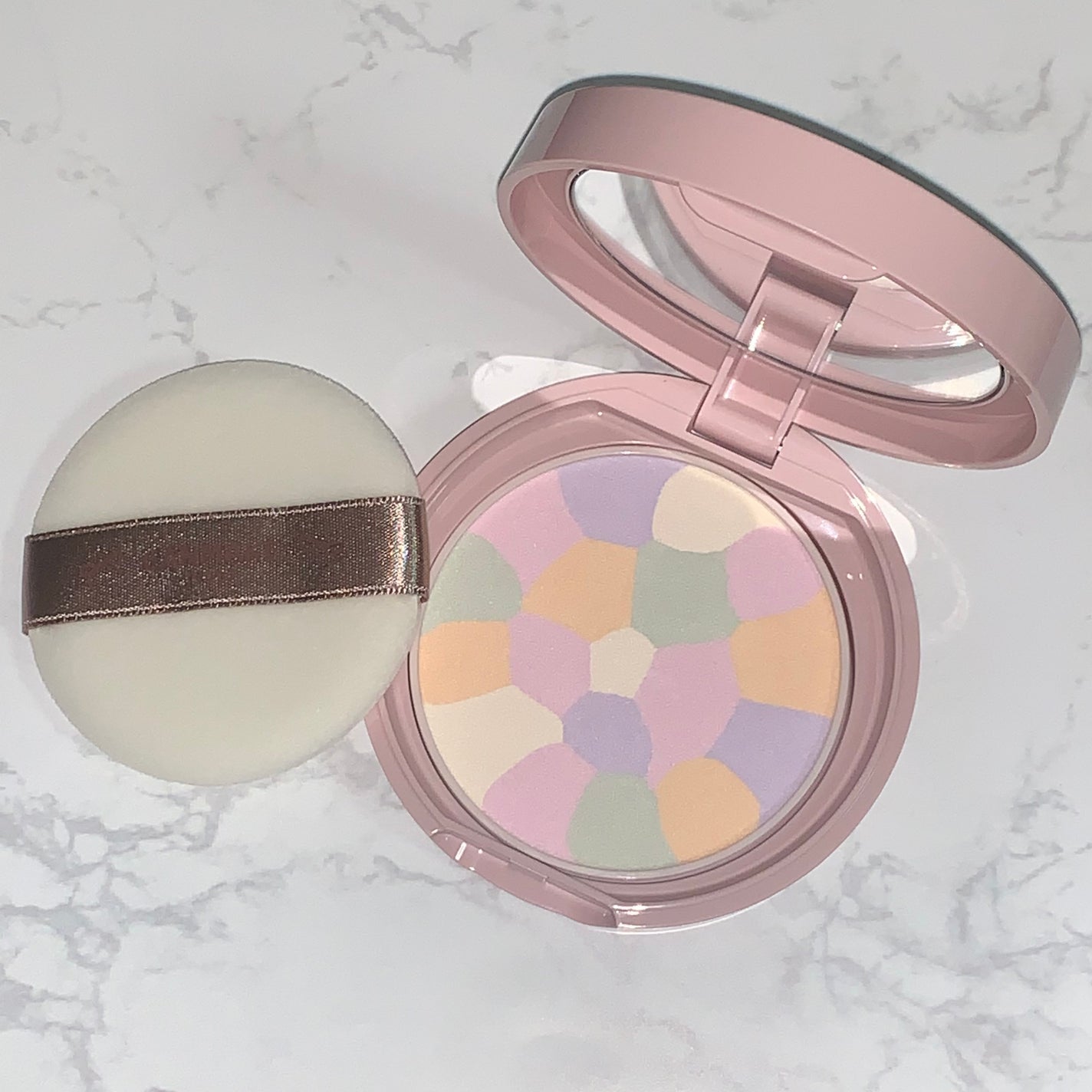 マシュマロフィニッシュパウダー ~Abloom~/キャンメイク/プレストパウダーを使ったクチコミ(2枚目)