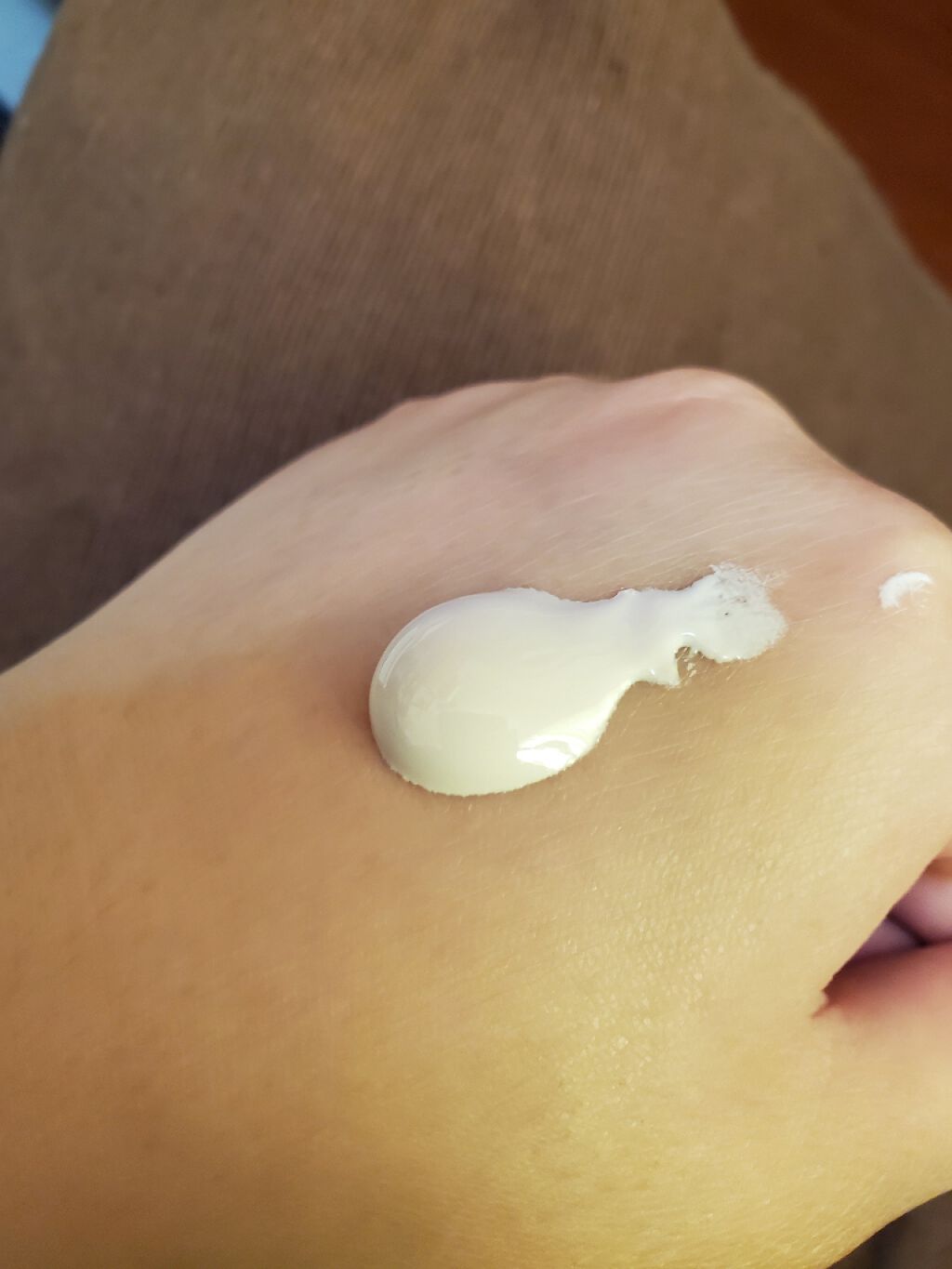 トーンアップUV エッセンス/サンカット®/日焼け止めローションを使ったクチコミ(2枚目)