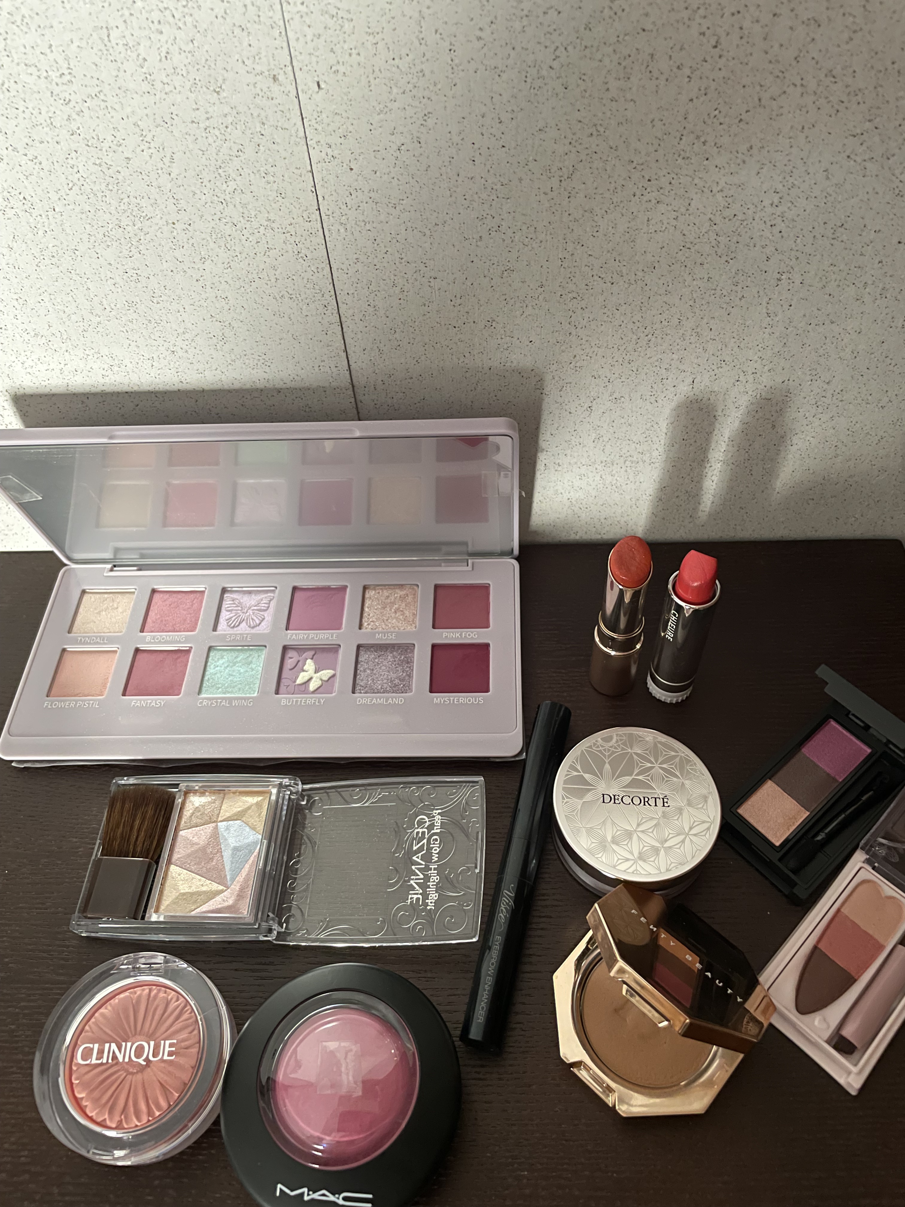 エクスプローラ12色 動物アイシャドウパレット/PERFECT DIARY/アイシャドウパレットを使ったクチコミ（1枚目）